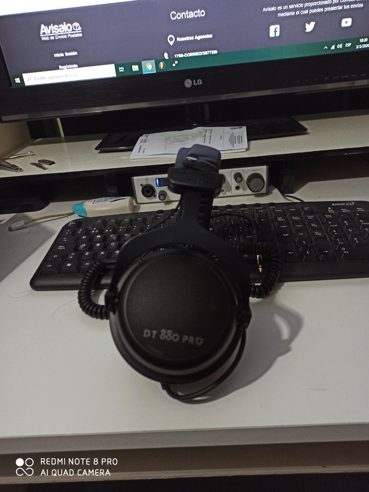 beyerdynamic DT 880 PRO 250 Ohm, Semi-Open-Back Over Ear Wired Studio Headphones for Mixing, Mastering, Monitor, 3M Coiled Cable with 1/8