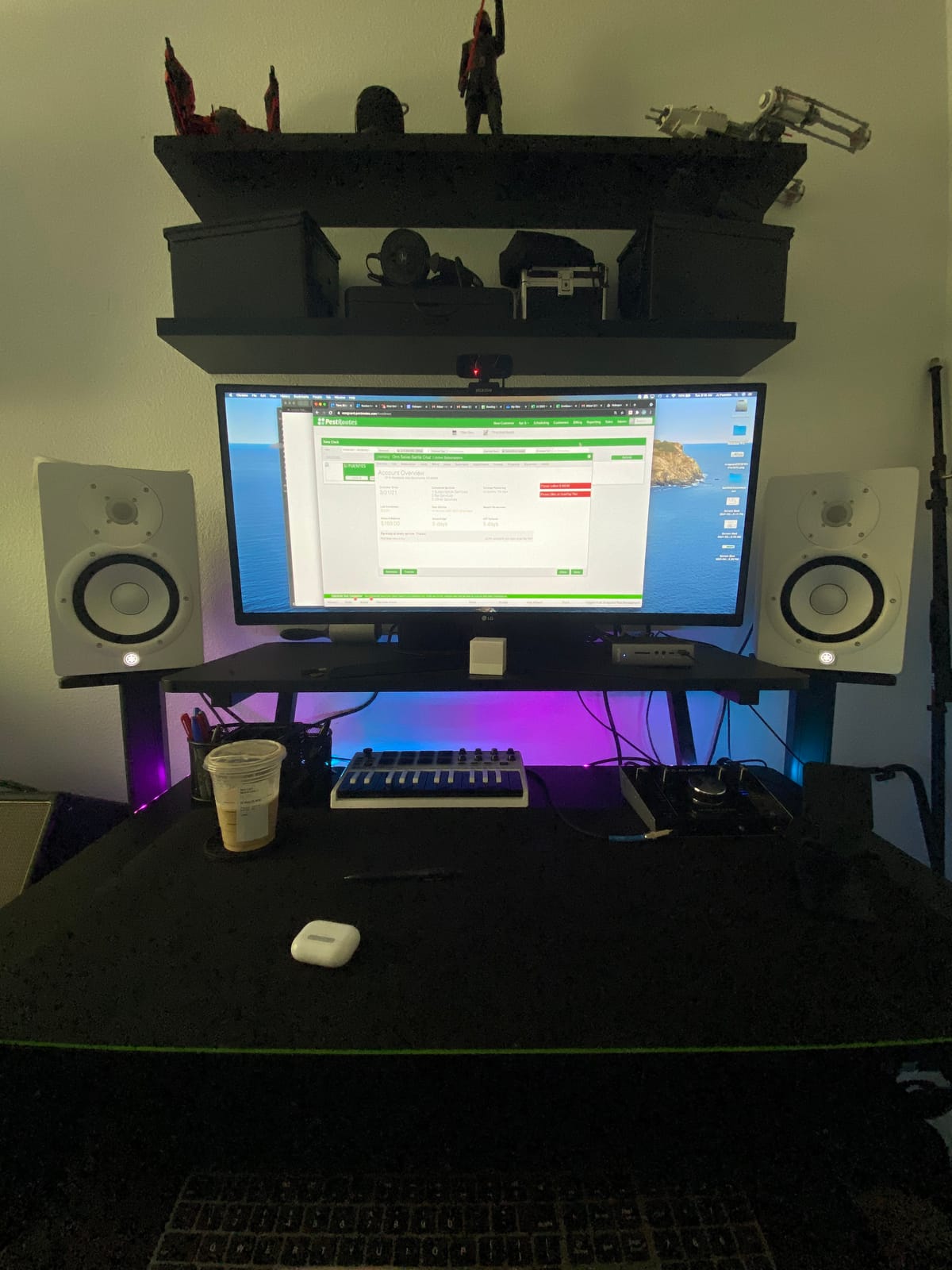 On-Stage WS7500 Series Wood Studio Workstation - Rosewood customer photo 1