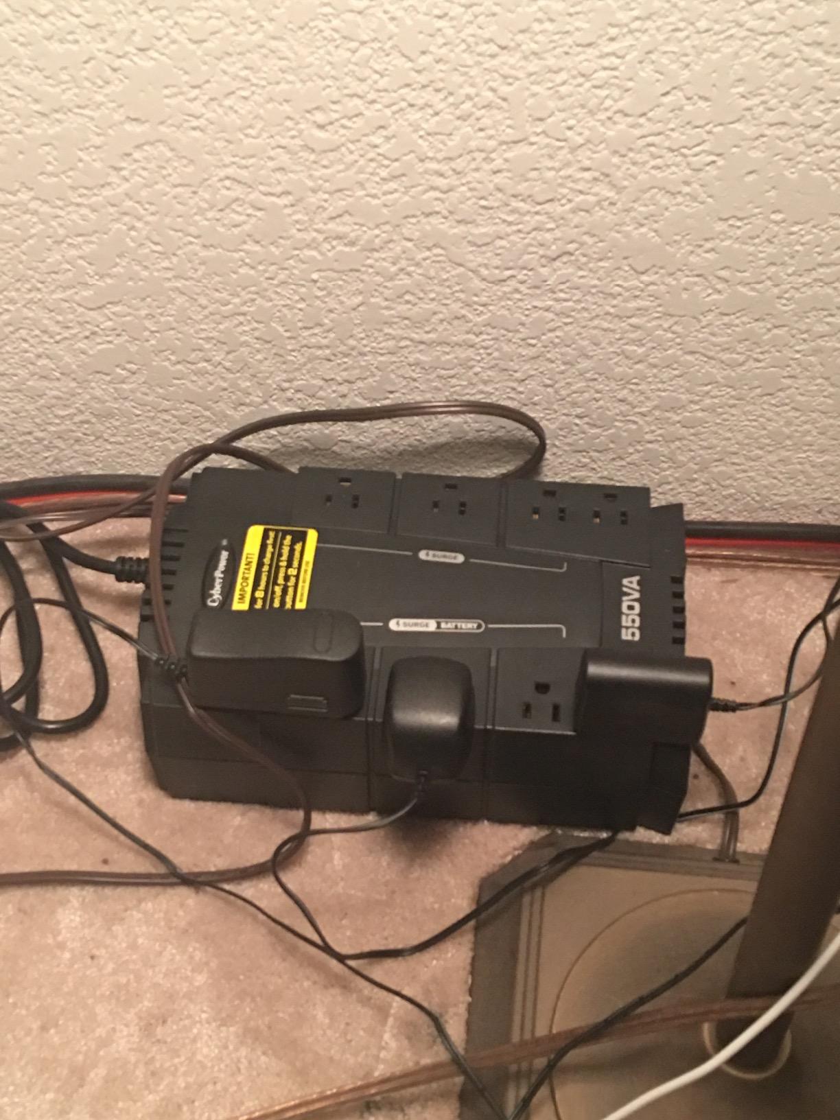 CyberPower CP550SLG Standby UPS Battery Backup and Surge Protector | Surge Protector, 550VA/330W, 8 Outlets, UL Certified customer photo 2
