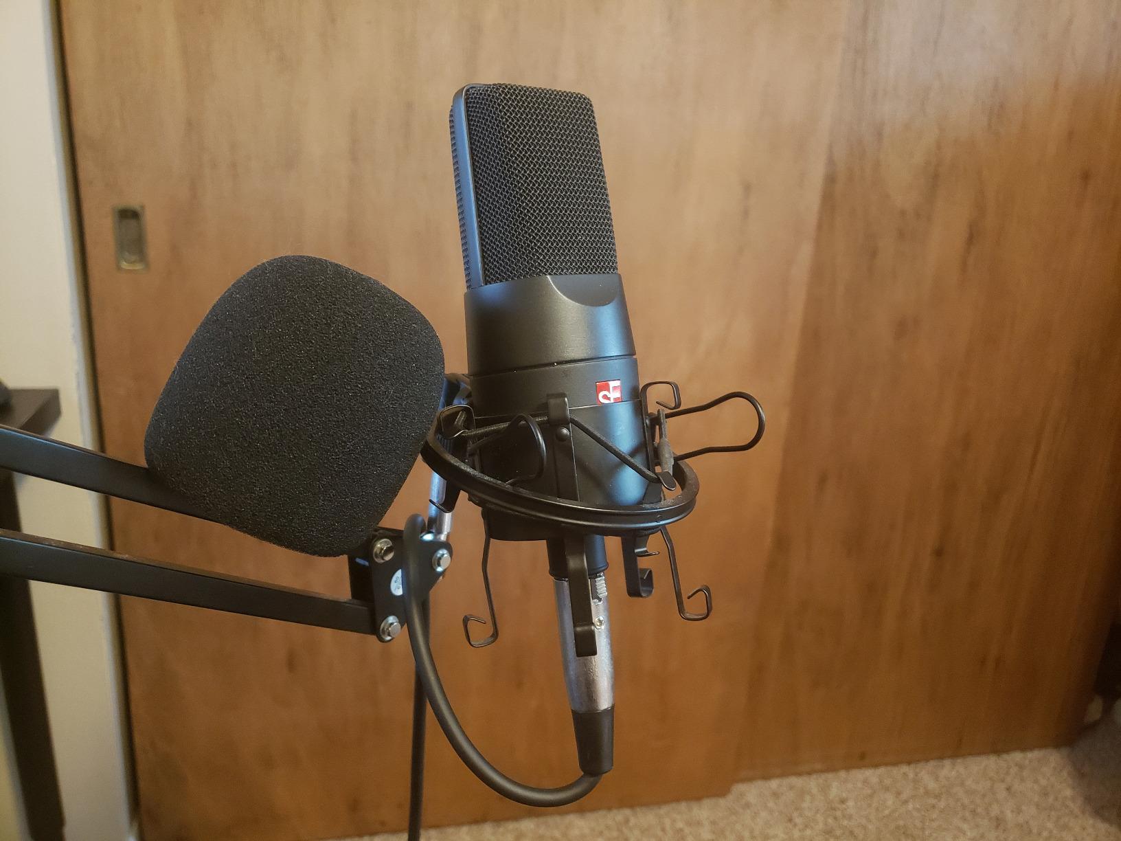 SE ELECTRONICS X1 R Passive Ribbon Microphone with Extended High-Frequency Response & High SPL Handling - Modern Ribbon Mic for Vocals, Voice-Over, Broadcast, Guitar Cabs, Drum Overheads & More customer photo 1