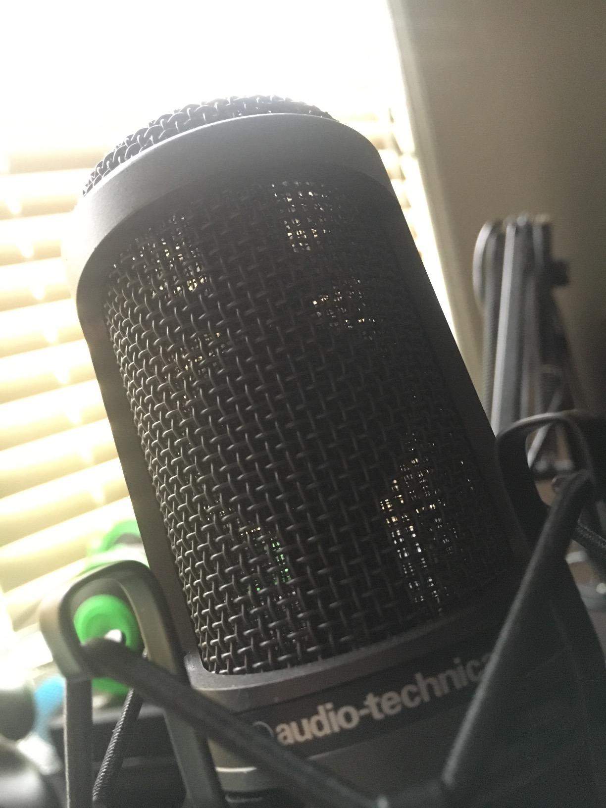 Audio-Technica AT2020USB+ Cardioid Condenser USB Microphone, with Built-in Headphone Jack & Volume Control, Perfect for Content Creators (Black) customer photo 2