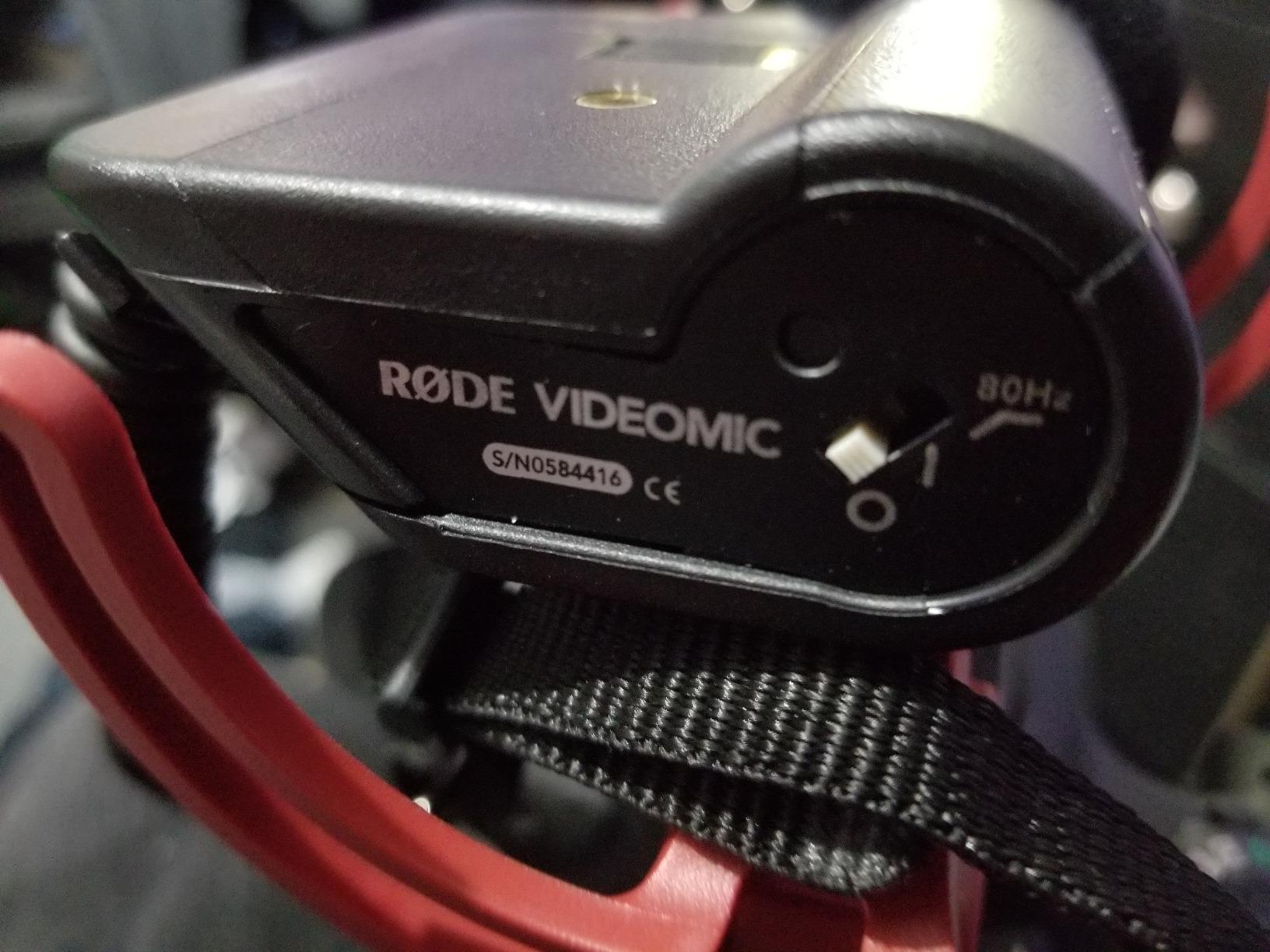 Rode VideoMic Camera-Mount Shotgun Microphone with Rycote Lyre Shock Mounting, Black customer photo 1