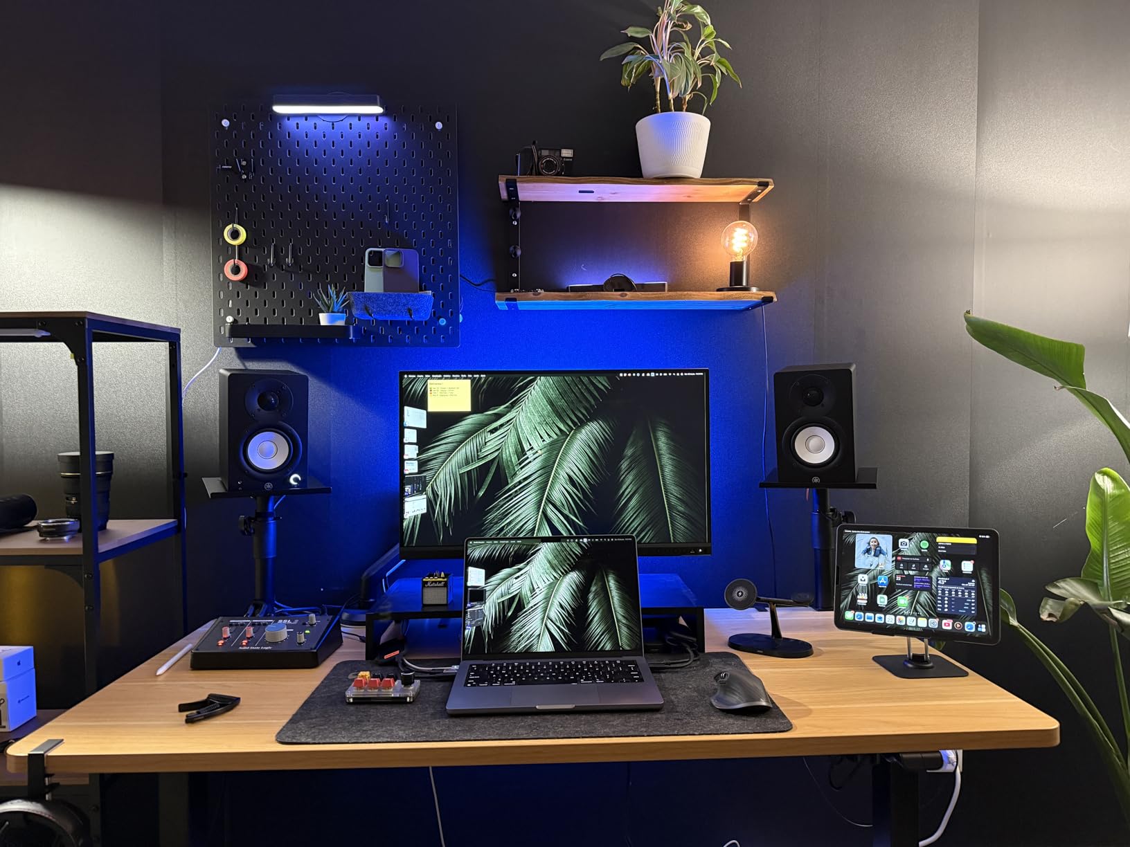 Yamaha HS5 Powered Studio Monitor customer photo 1