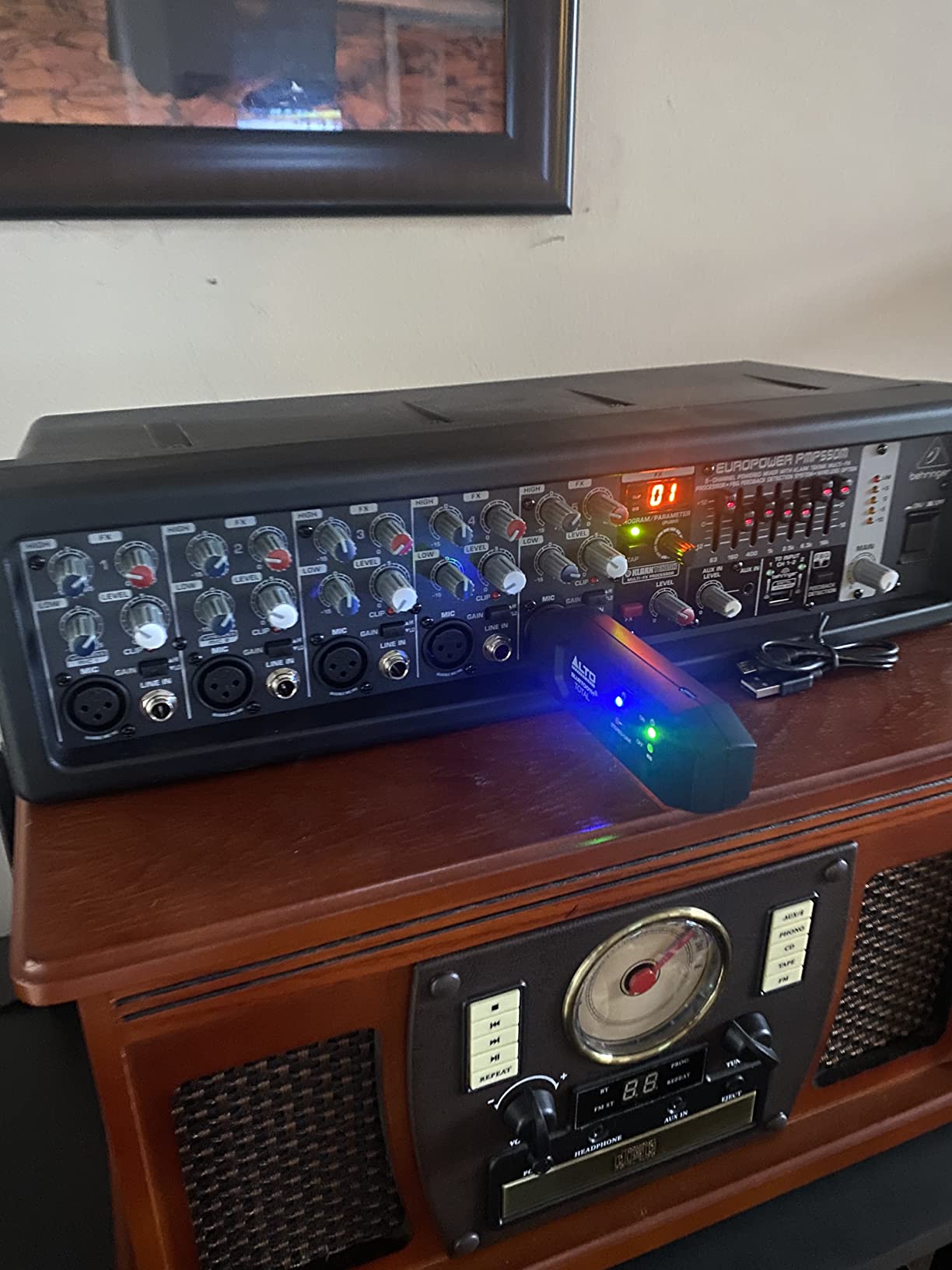 Behringer EUROPOWER PMP550M 500 Watt 5 Channel Powered Mixer with Klark Teknik Multi-FX Processor, FBQ Feedback Detection System and Wireless Option customer photo 1