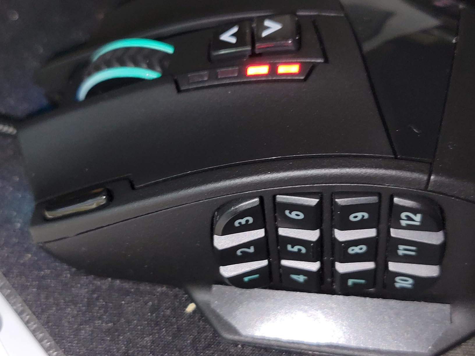 UtechSmart Venus Pro Wired MMO Gaming Mouse - 16000 DPI RGB | 16 Programmable Buttons, Lag-Free 2.4G, 70Hr Battery, Ergonomic Grip, Optical Sensor, [IGN's Recommendation] customer photo 2