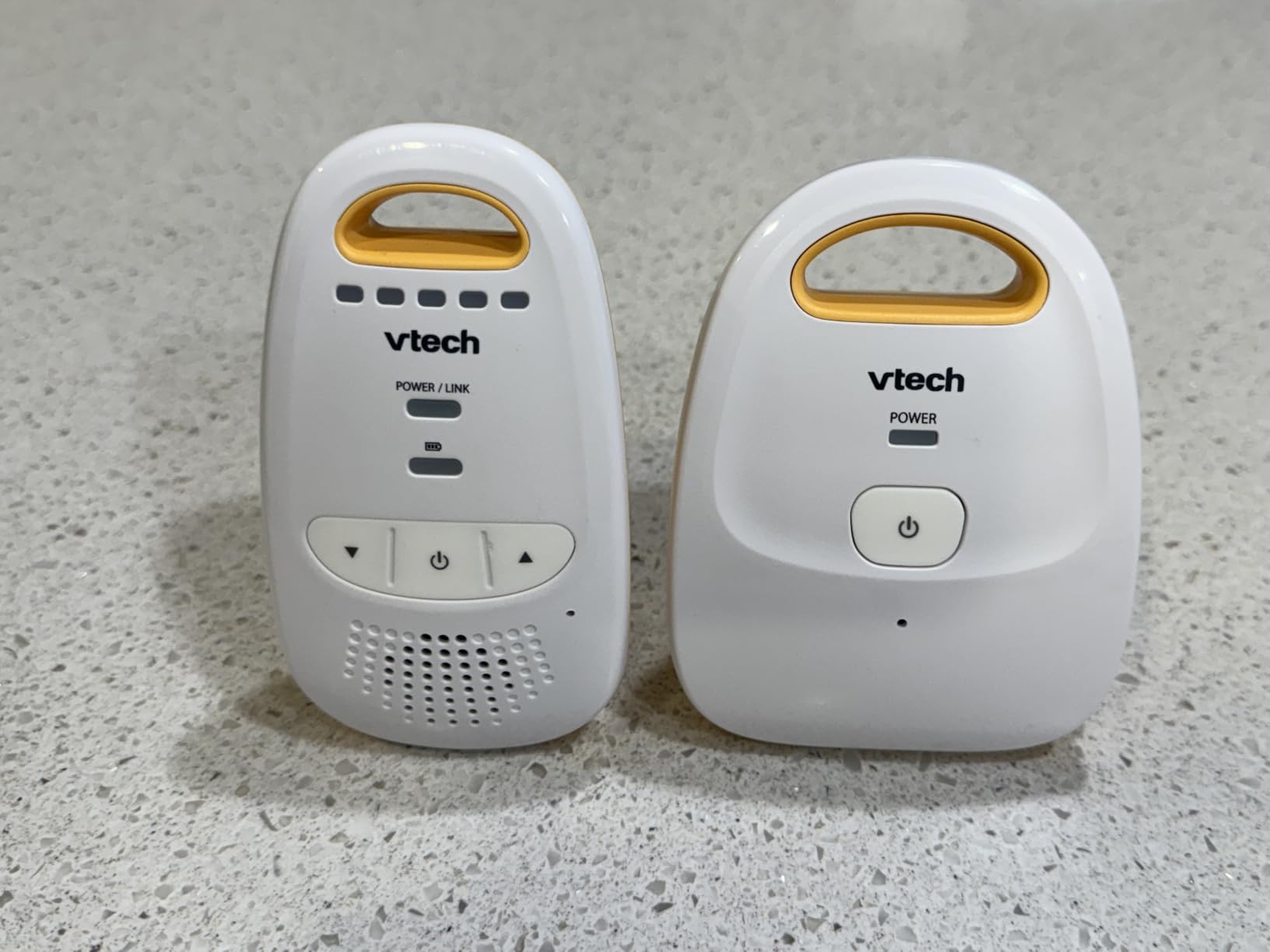 VTech Audio Baby Monitor - No Static DECT 6.0, No WiFi, Hack-Proof | 8Hr Battery, Belt Clip, 1000ft Range, 5-Level Sound Indicator | DM111 customer photo 2