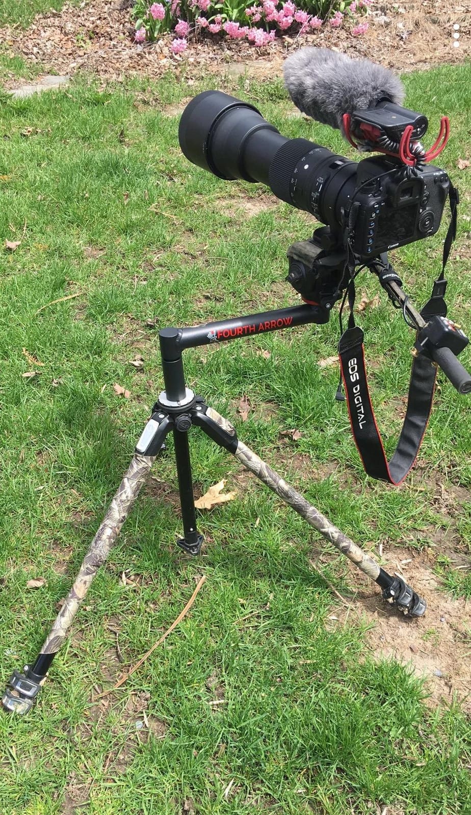 Manfrotto 190X Aluminum 3-Section Tripod Kit with XPRO Fluid Head (MK190X3-2W) Black customer photo 1