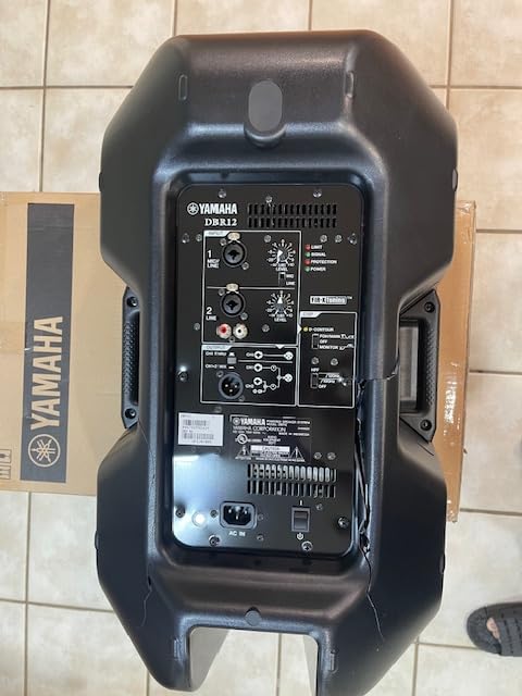 Yamaha DBR10 700-Watt Powered Speaker customer photo 1