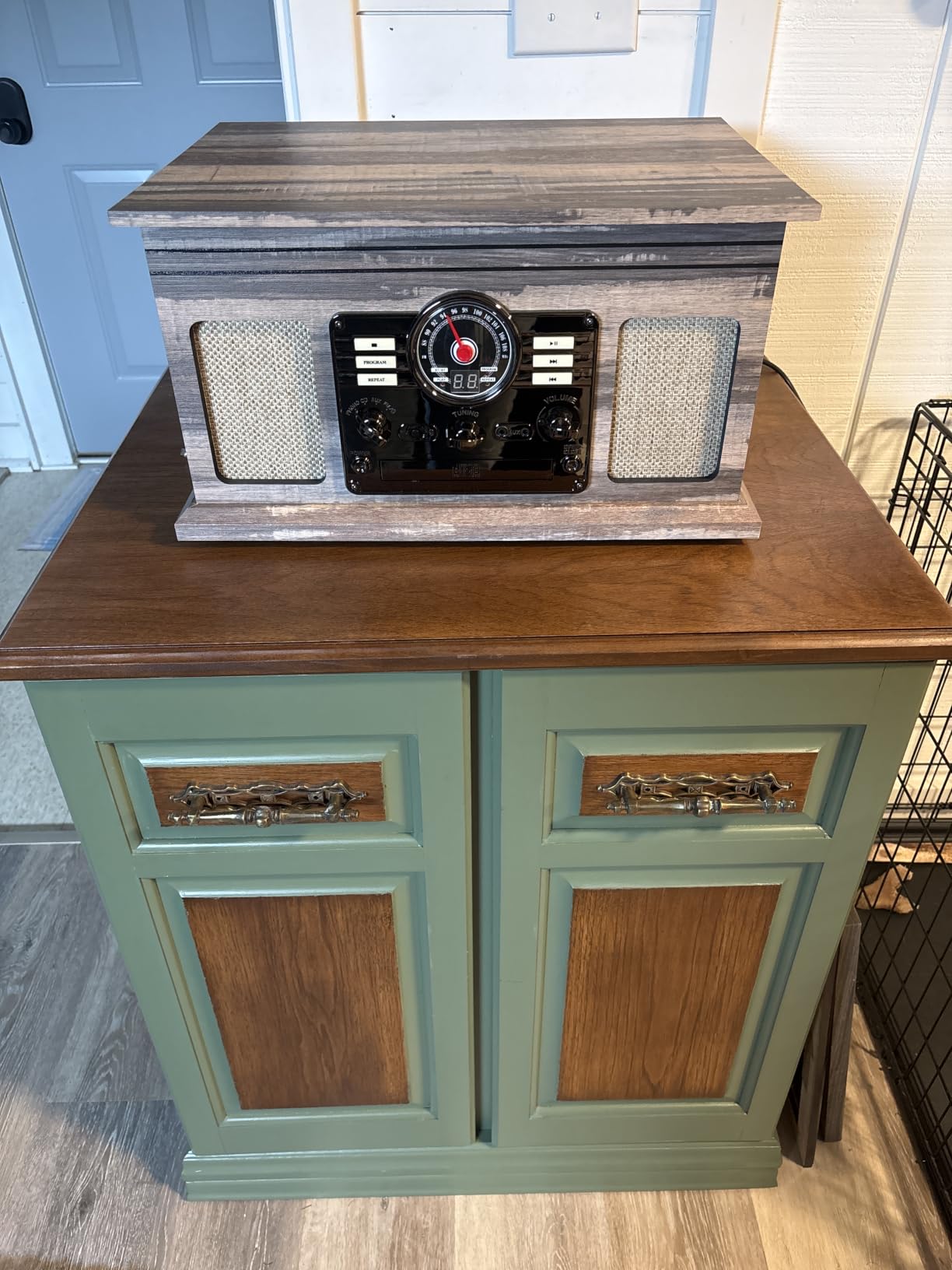 Victrola Quincy - 6-in-1 Bluetooth Record Player - Mahogany | Plays vinyl, CD, cassette and FM radio through built-in stereo speakers, Bluetooth and aux streaming, headphone jack customer photo 1