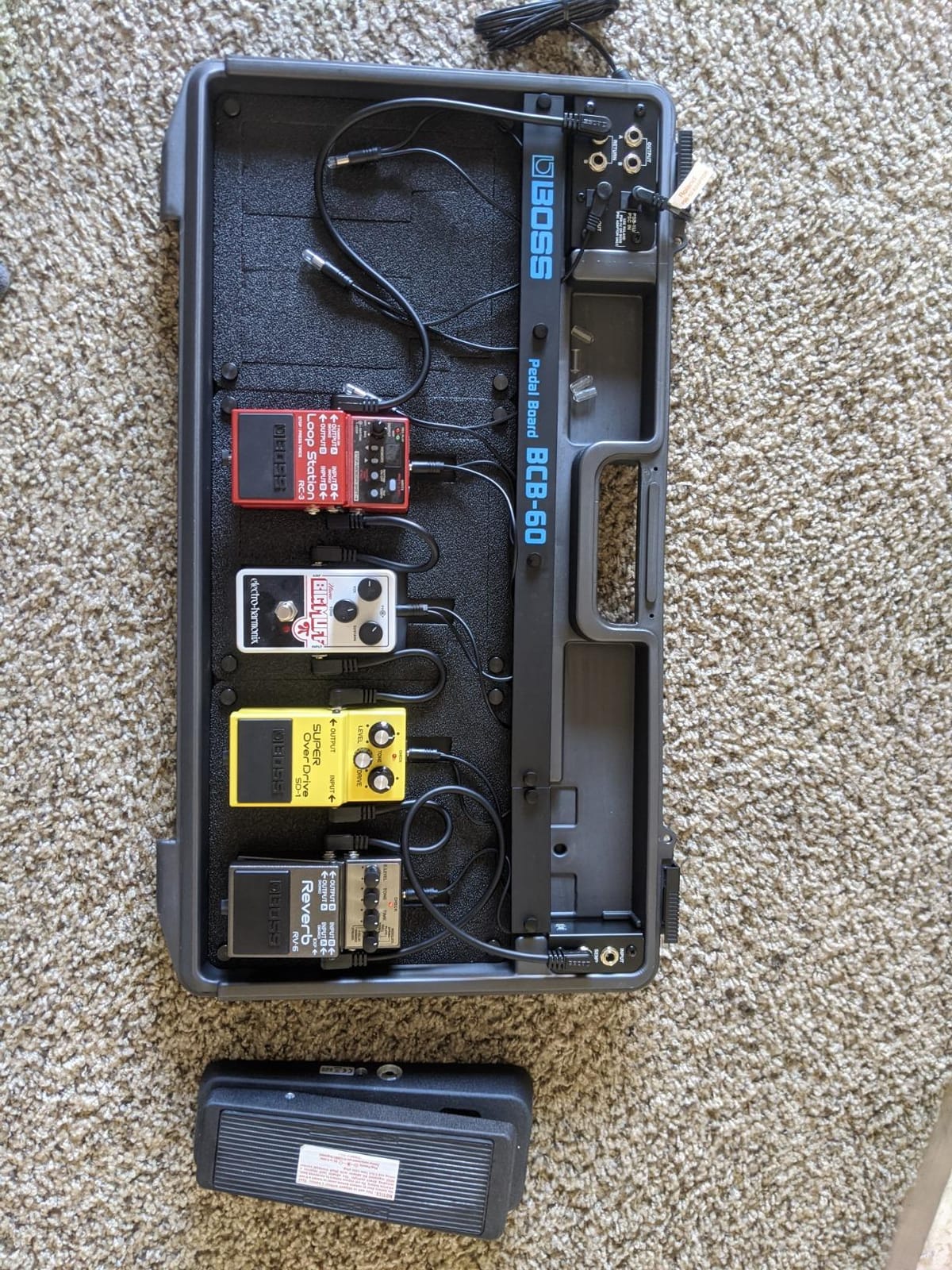 BOSS RV-6 Reverb Guitar Pedal (RV-6) customer photo 2