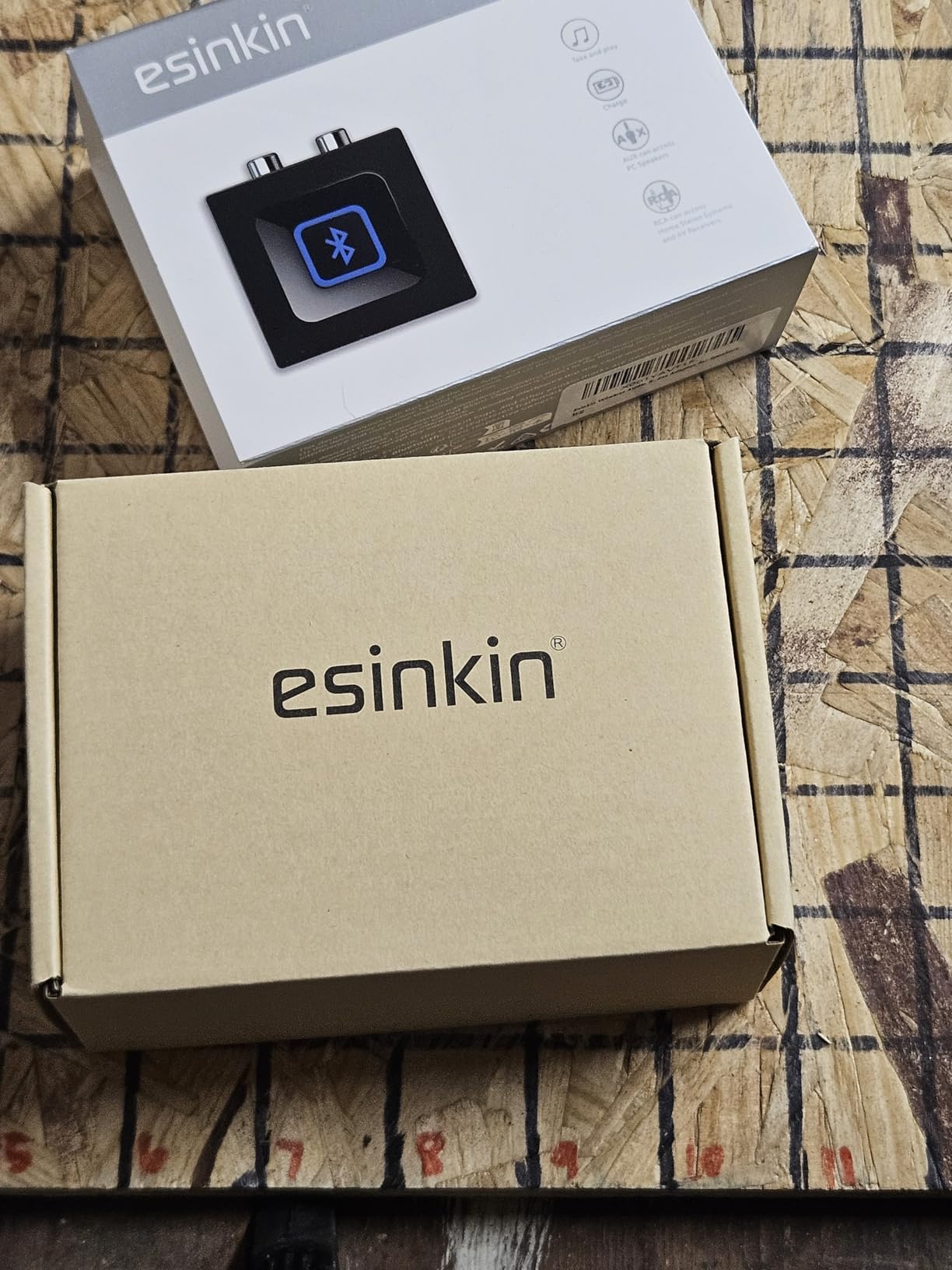 Esinkin Bluetooth Audio Adapter for Music Streaming Sound System | Wireless Audio Adapter Works with Smartphones and Tablets, Bluetooth Receiver for Home Stereo customer photo 1