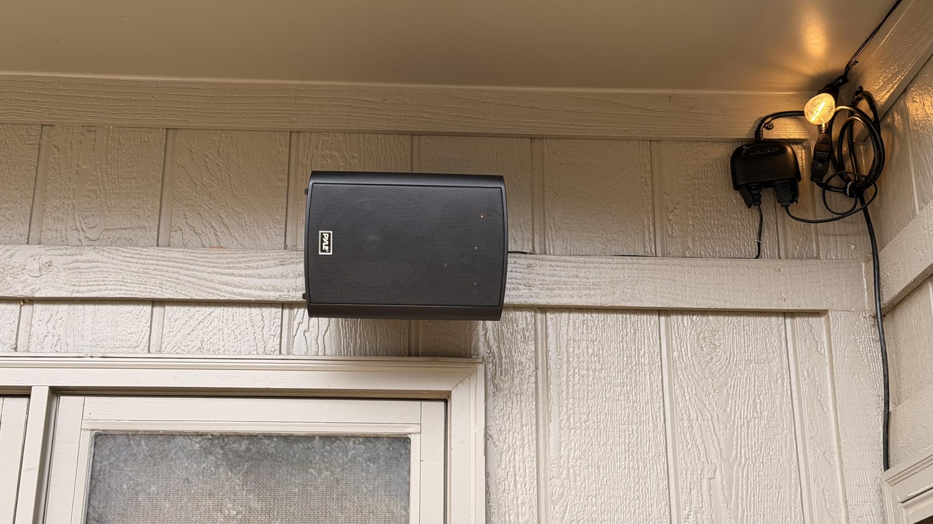 6.5-Inch Wall Mount Waterproof Bluetooth Speaker System - Indoor/Outdoor Audio Pair with Built-in Digital Amplifier, Weather-Resistant Housing, High-Power Sound, Easy Installation (Black) customer photo 2