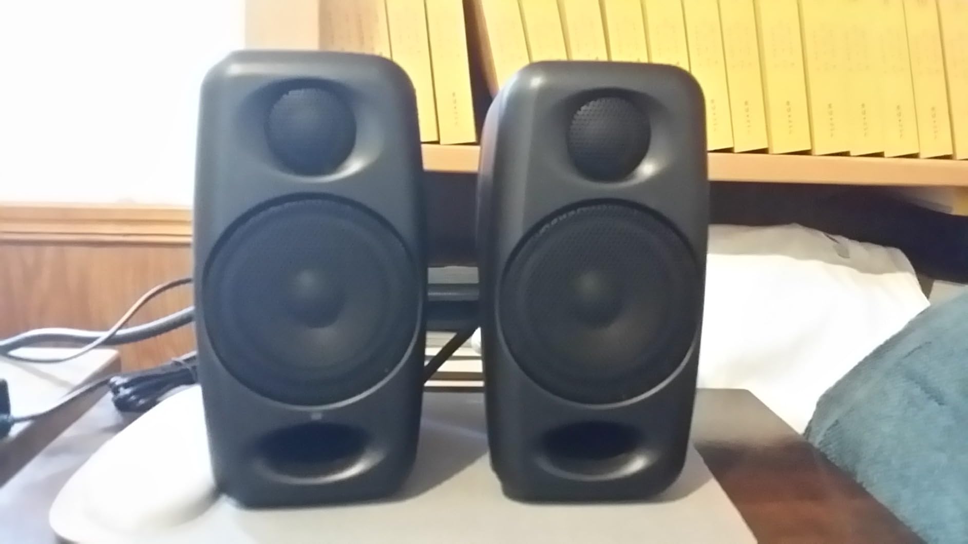 IK Multimedia iLoud Micro Monitor 50 watt Portable Wireless Bluetooth Studio Reference Monitors, Dual Speakers for Music Production, Mixing, Mastering, Composing, producing and DJs customer photo 1