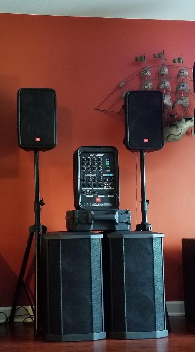 JBL Professional EON208P Portable All-in-One Dual Speaker, 2-way PA System with AKG Vocal Microphone, 8-Channel Mixer and Bluetooth, Black customer photo 2
