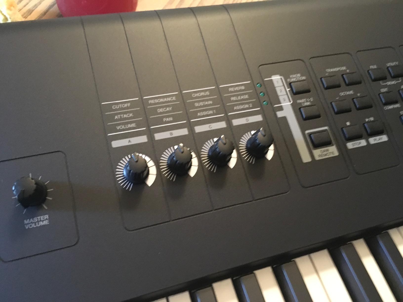 Yamaha MX88 88-Key Weighted Action Synthesizer, MX88BK customer photo 2