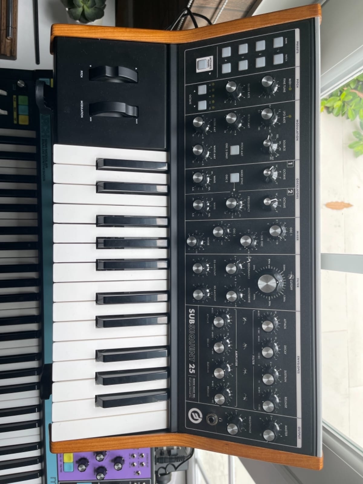 MOOG Subsequent 37 Paraphonic Analog Synthesizer | 37 Semi Weighted Keys, Headphone Amp, 256 Presets, Screen and Software Editor customer photo 1