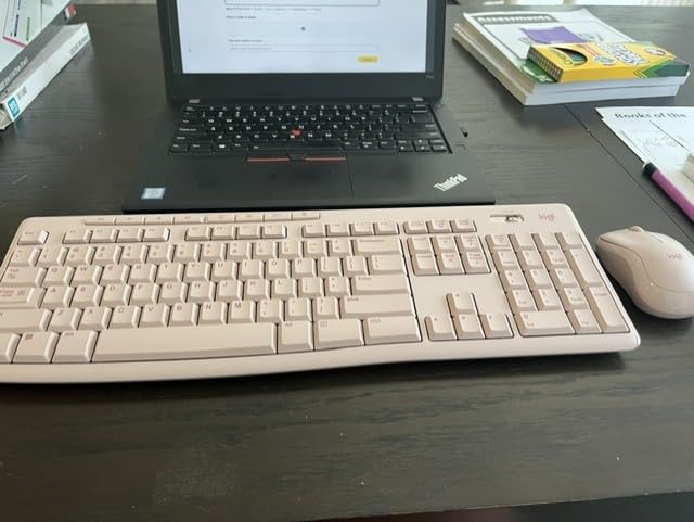 Logitech MK270 Full Size Wireless Keyboard and Mouse Combo - Black customer photo 1