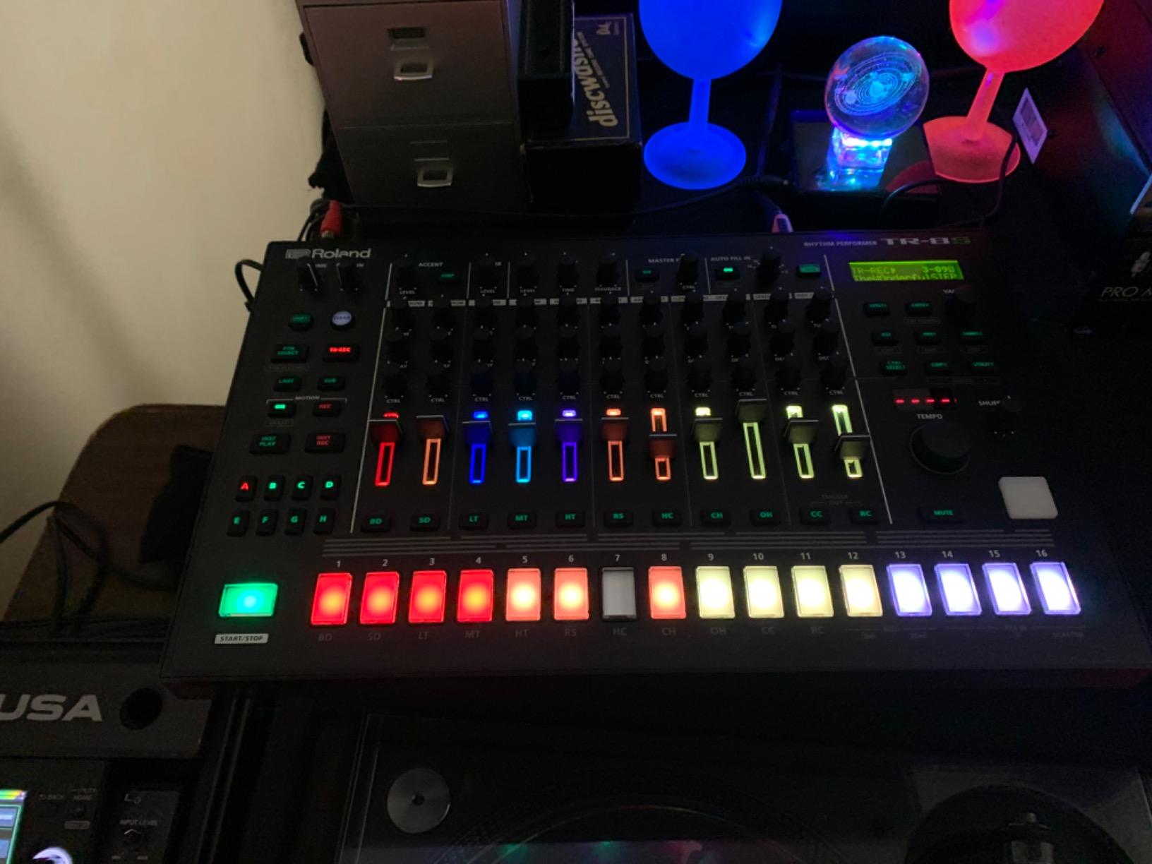 TR-8S Rhythm Performer | Advanced Drum Machine with Classic TR Drum Sounds Including the TR-808, TR-909, TR-707, TR-727, TR-606 & CR-78 | ACB Technology | 128 Kits | Customizable Effects customer photo 2