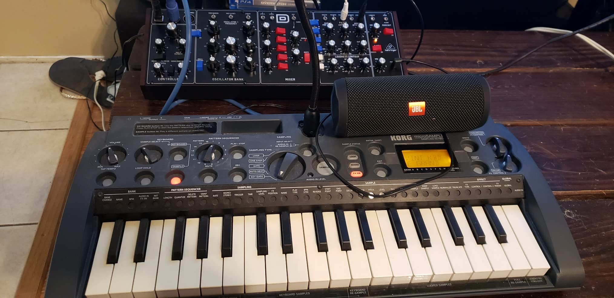 Behringer MODEL D Authentic Analog Synthesizer with 3 VCOs, Ladder Filter, LFO and Eurorack Format customer photo 2