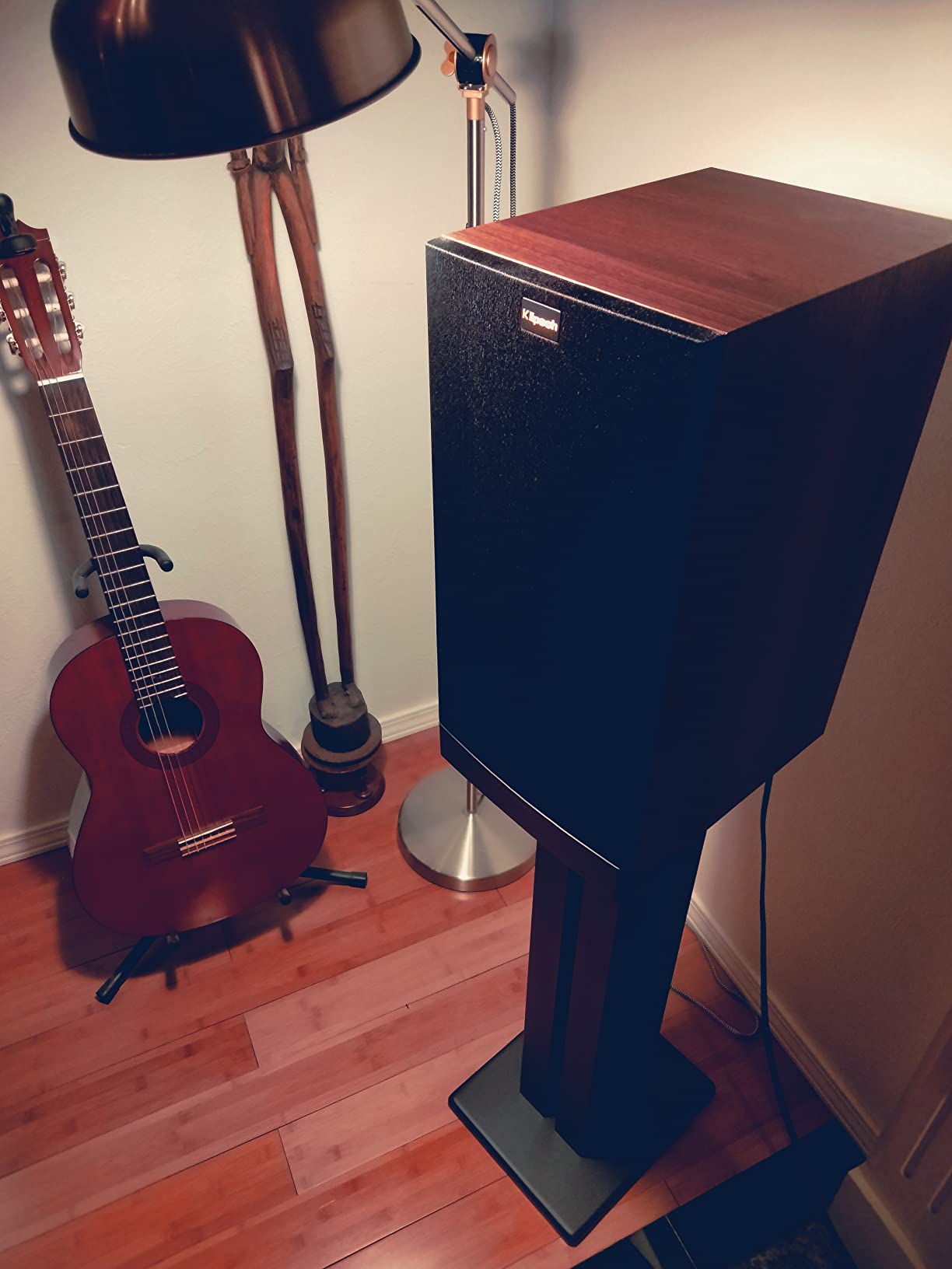 Monolith 28 Inch Speaker Stand (Each) - Supports 100 lbs, Adjustable Spikes, Compatible with Bose, Polk, Sony, Yamaha, Pioneer and Others, Black customer photo 2