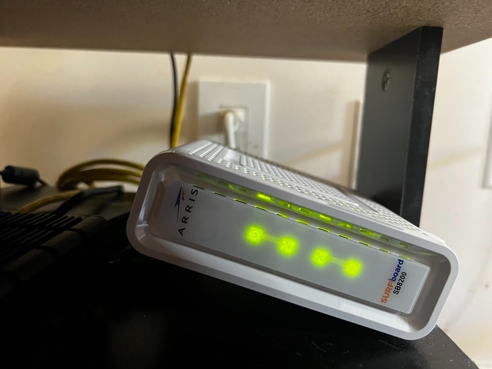 ARRIS SURFboard SB8200 DOCSIS 3.1 Cable Modem | Up to 1 Gbps Plans | Two 1 GbE ports deliver up to 2 Gbps wired aggregate; works with Xfinity, Cox, Spectrum customer photo 2
