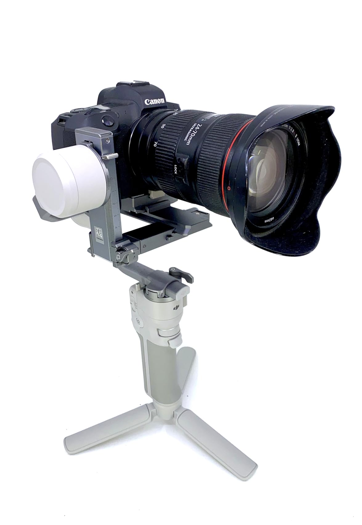 DJI RS 4 Mini, Gimbal Stabilizer for Camera, Canon/Sony/Nikon/Fujifilm | 3rd-Gen Native Vertical Shooting, 2nd-Gen Automated Axis Locks, Teflon Enhanced Balancing customer photo 1