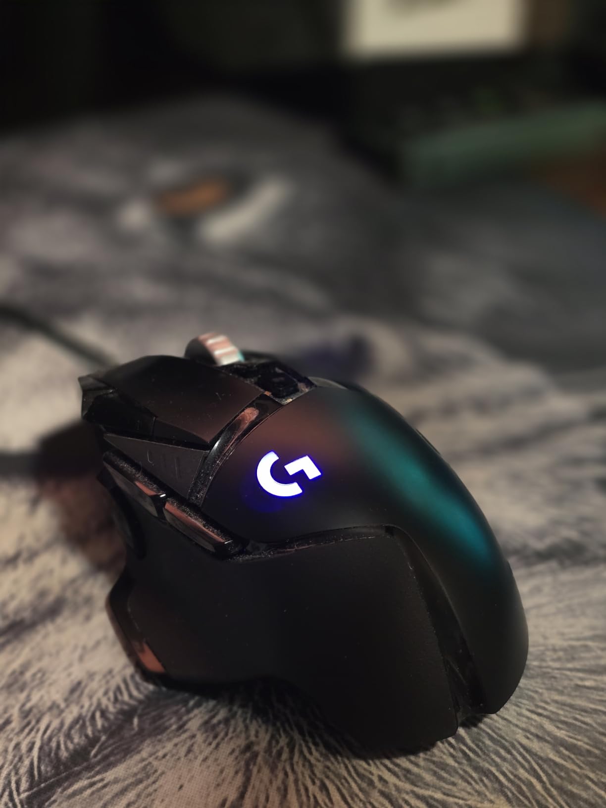 Logitech G502 Hero Wired Gaming Mouse - Black | High performance, 25,600 DPI, RGB, adjustable weights, 11 programmable buttons, on-board memory, PC/Mac customer photo 1