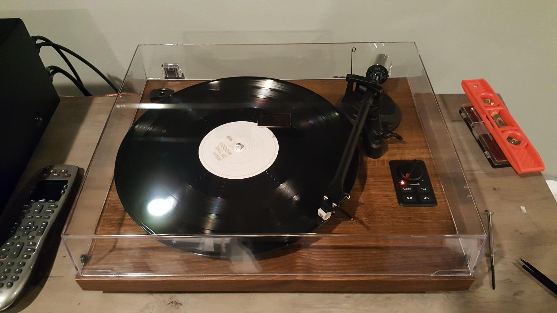 1 BY ONE Bluetooth Turntable HiFi System with 36 Watt Bookshelf Speakers | Patent Designed Vinyl Record Player with Magnetic Cartridge, Wireless Playback and Auto Off (Walnut) customer photo 2