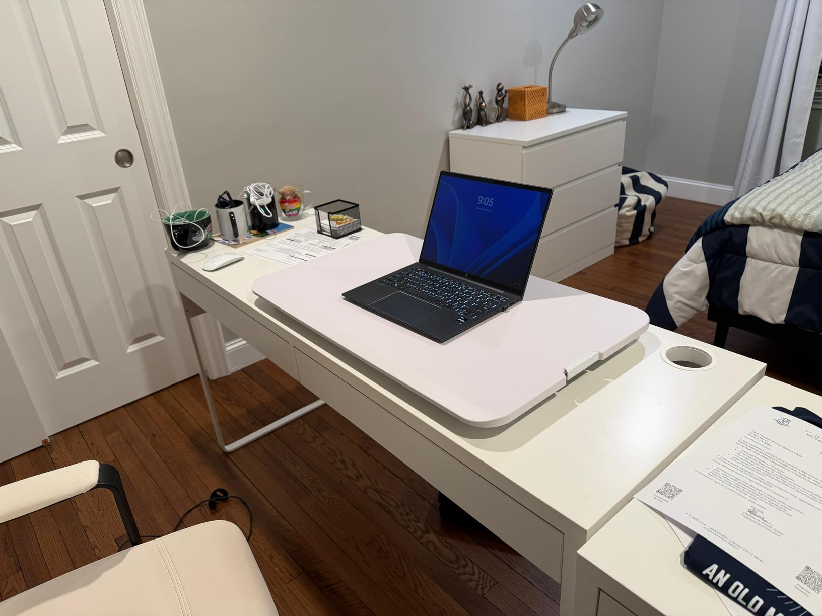 VIVO Black 29 in Single Top Standing Desk Converter, DESK-V000U | Economy, Height Adjustable, Sit Stand Tabletop Monitor and Laptop Riser Workstation, No Assembly Required, Black Frame customer photo 2