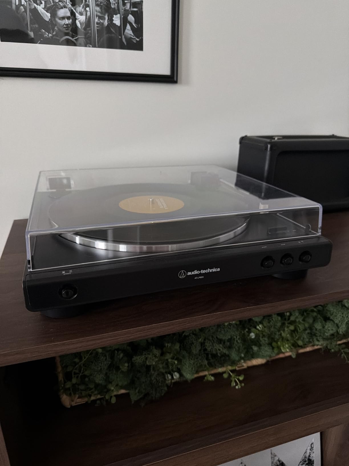 Audio-Technica AT-LP60X-BK Fully Automatic Belt-Drive Stereo Turntable, Gunmetal/Black, Hi-Fidelity, Plays 33-1/3 and 45 RPM Vinyl Records, Dust Cover, Anti-Resonance, Die-Cast Aluminum Platter customer photo 1