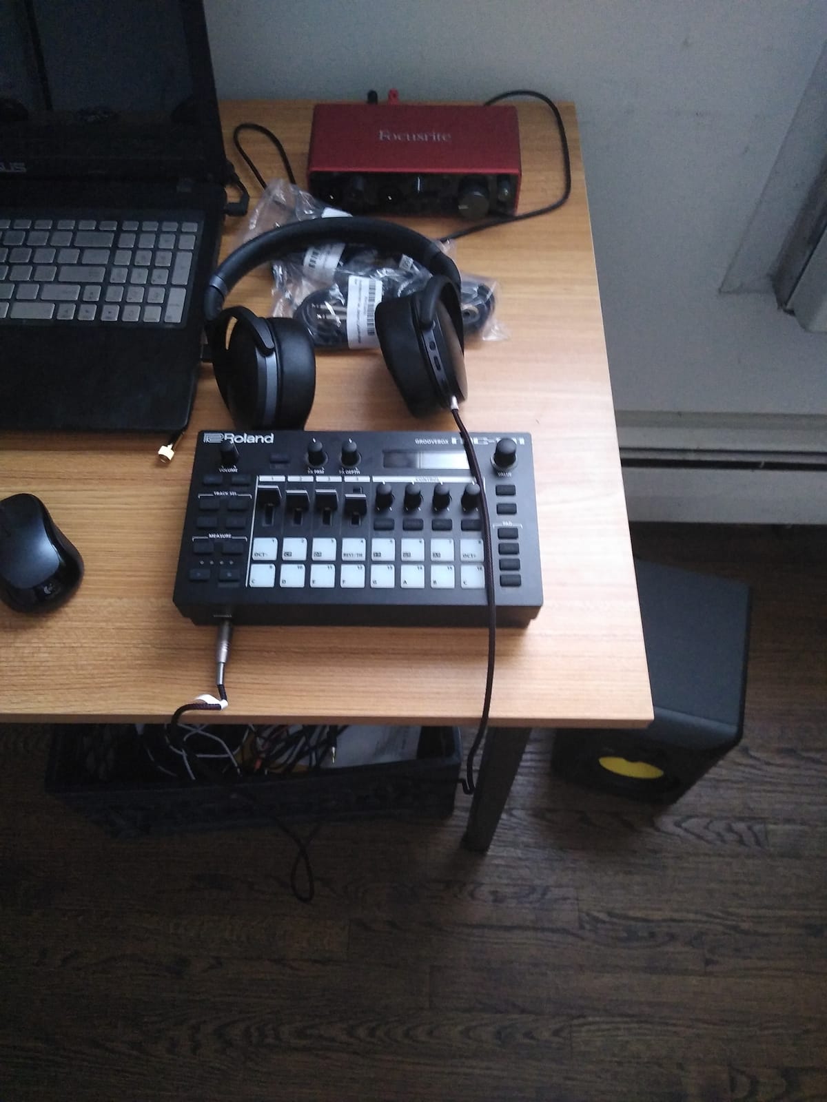 Roland MC-707 Groovebox Professional Music Production Workstation customer photo 2