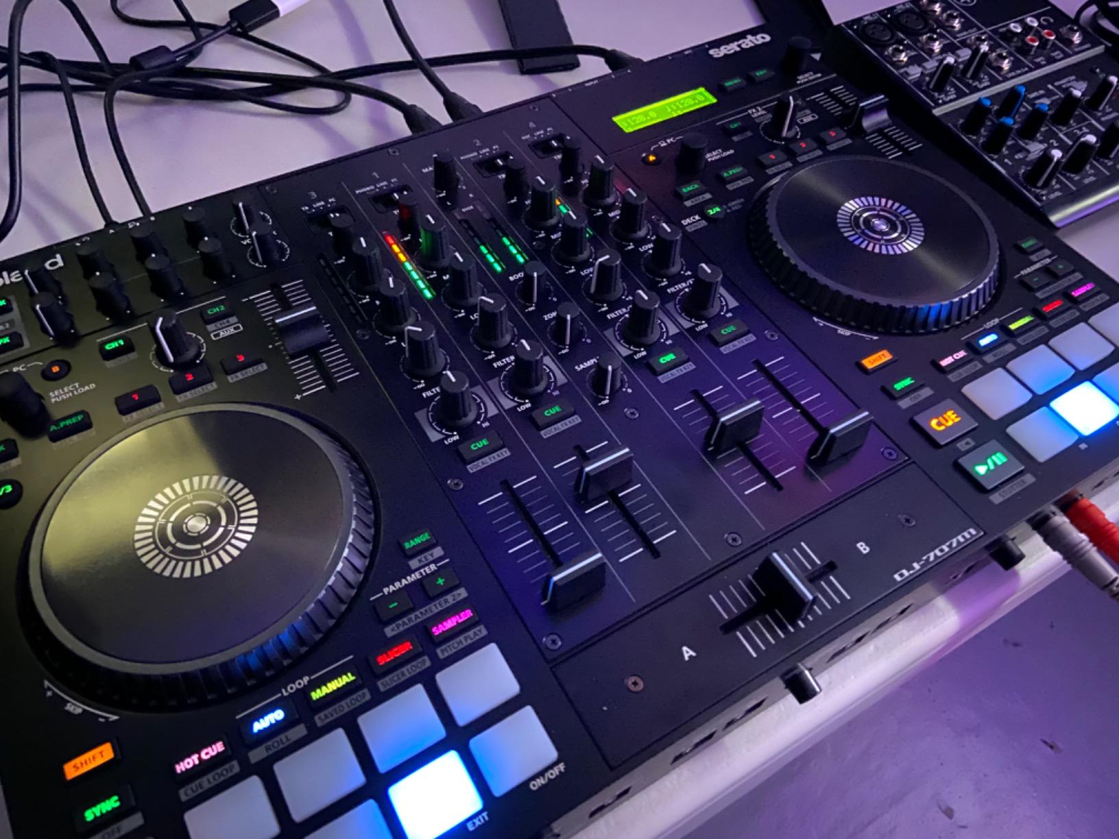 Roland DJ-707M DJ Controller for live streamers and content creators | 4-channel Serato DJ controller with dual USB customer photo 1