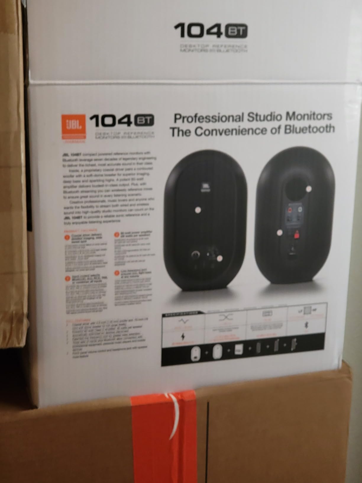 JBL Professional 1 Series 104-BT Compact Desktop Reference Monitors with Bluetooth, Black, Sold as Pair, 4.5-inch Speaker customer photo 2