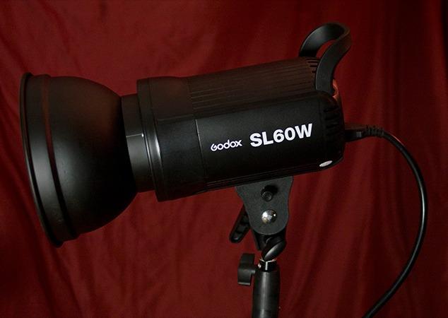 Godox SL60W Kit with Soft Box Softbox (Special Design for SL-60W) 5600K Studio Continuous LED Video Light Lamp 5600K Bowens Mount for Video Recording,Wedding,Outdoor Shooting customer photo 2