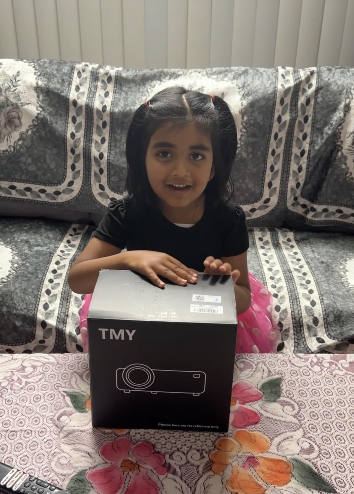 TMY 1080P Mini Portable Projector with 80in Screen, 2-way Bluetooth, Compatible with TV Stick/Roku/Phone/PC/PS/DVD/HDMI/USB customer photo 1