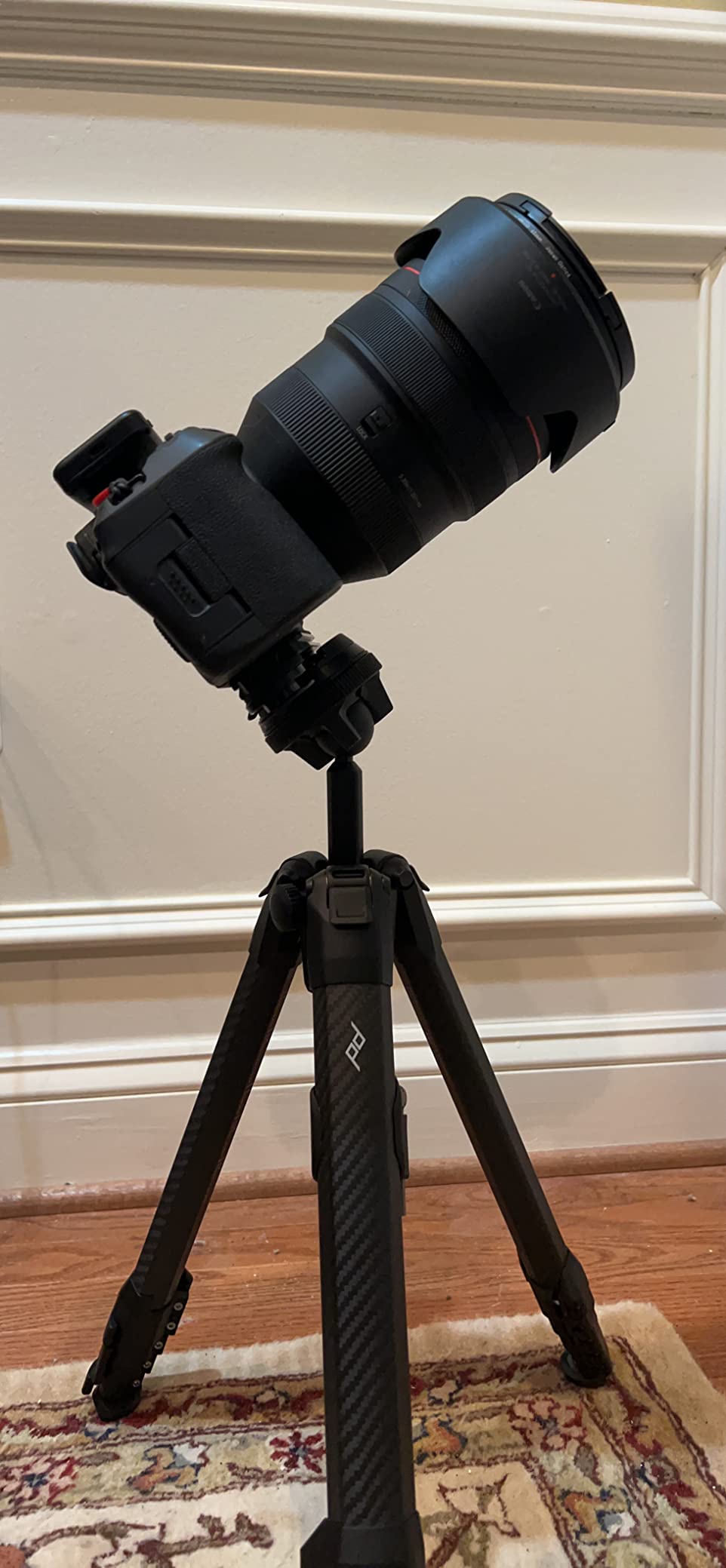 Peak Design Travel Tripod, Carbon Fiber, Compact Design, Quick Setup and Takedown, Pro-Level Stability, Ergonomic Ball Head, Compact and Portable Travel Tripod for Camera and Phone, 20 lb Capacity customer photo 2
