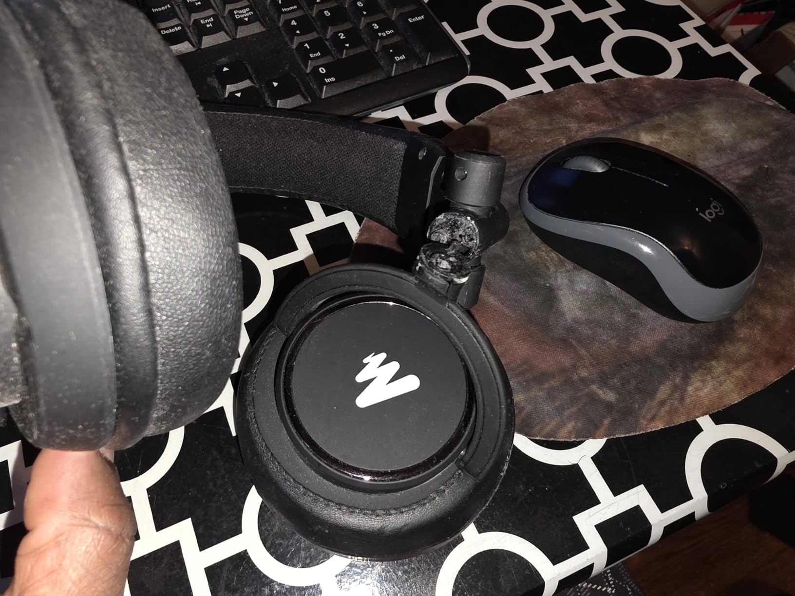 MAONO MH601 Wired Studio Headphone for Podcast Recording Stream DJ Mixing | Over Ear Headset with 50mm Drivers, Detachable 3.5mm/6.35mm Jack Cables for Audio Interface Mixer Microphone PC Monitoring customer photo 1