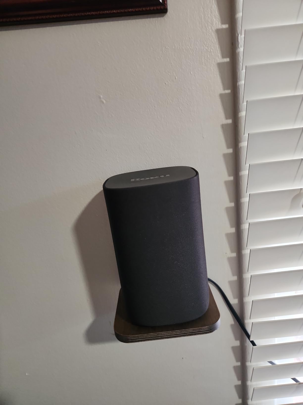 Roku Wireless Speakers, Set of 2 (Pack of 1) | Premium Audio Compatible with Roku TV, Streambar, and Streambar Pro (SE is not compatible) - Easy Wireless Setup customer photo 2