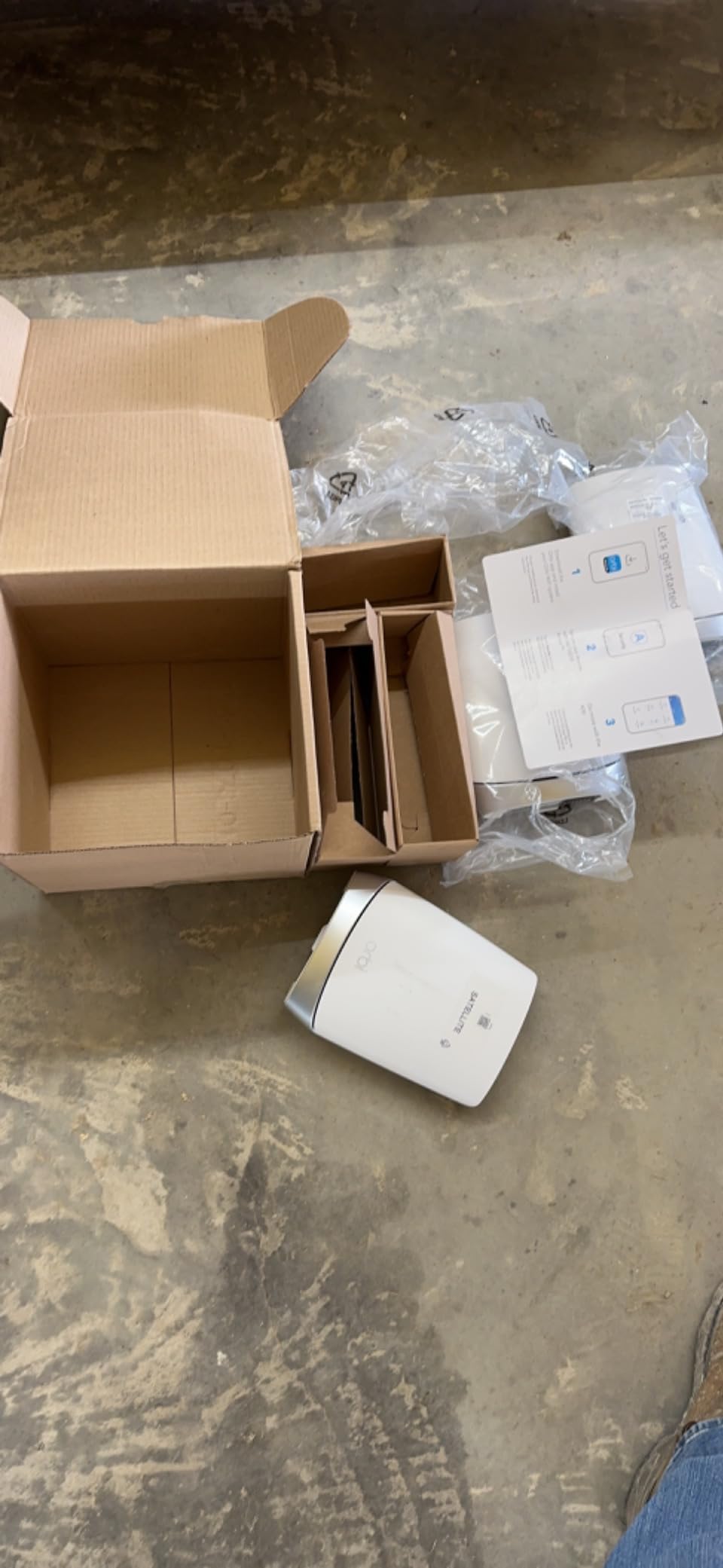 NETGEAR Orbi Whole Home Tri-Band Mesh WiFi 6 System (RBK753S) with 1-Year NETGEAR Armor Internet Security, Router with 2 Satellite Extenders, Coverage up to 7,500 sq.ft, 40 Devices, 4.2Gbps customer photo 2