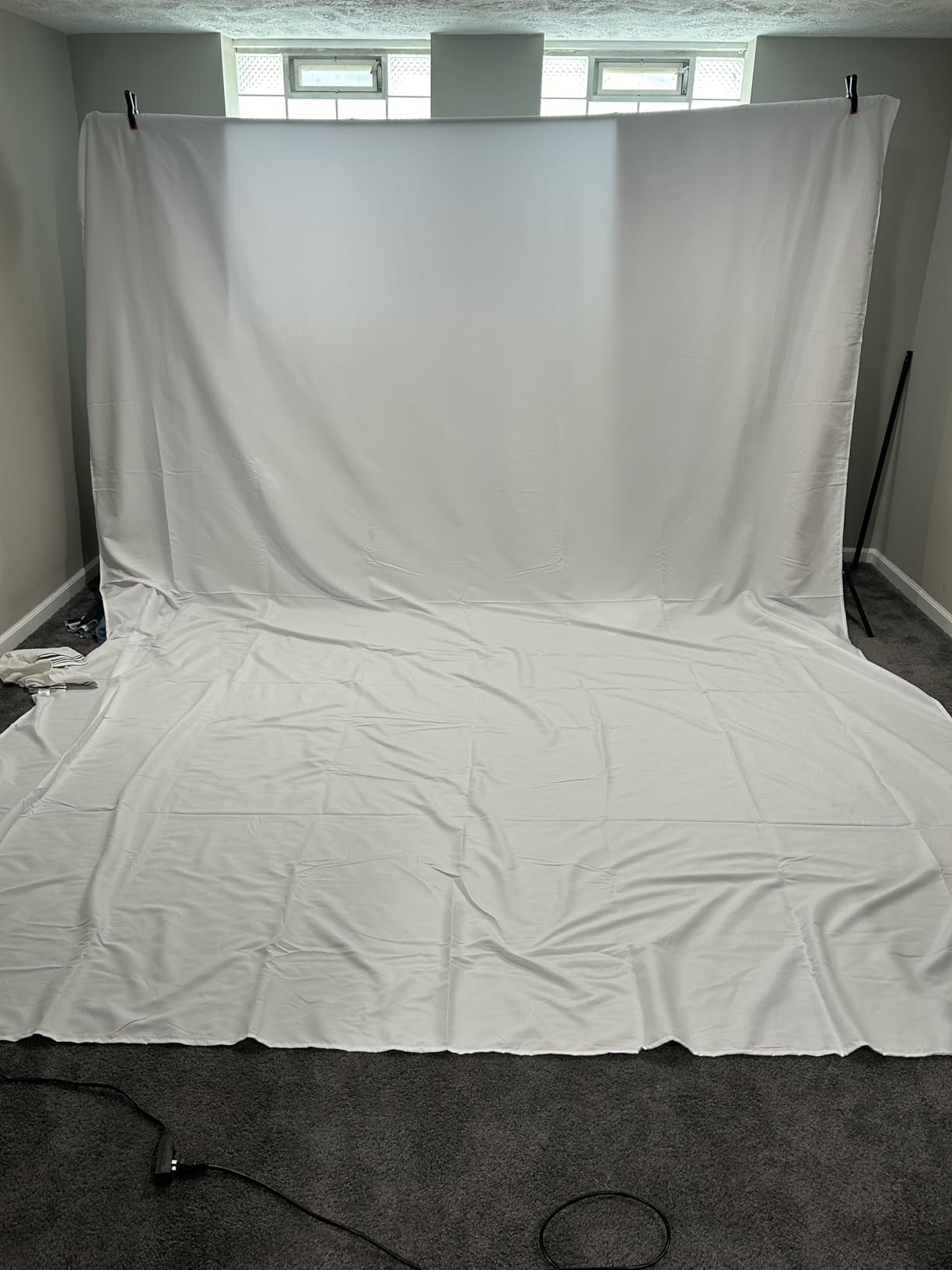 Hemmotop Chromakey Green Screen Backdrop, 5x7ft Small Background Fabric | Solid Chroma Green, Polyester Cloth, Perfect for Streaming Video Calls Zoom Studio, Ideal for Content Creators, Photography customer photo 1