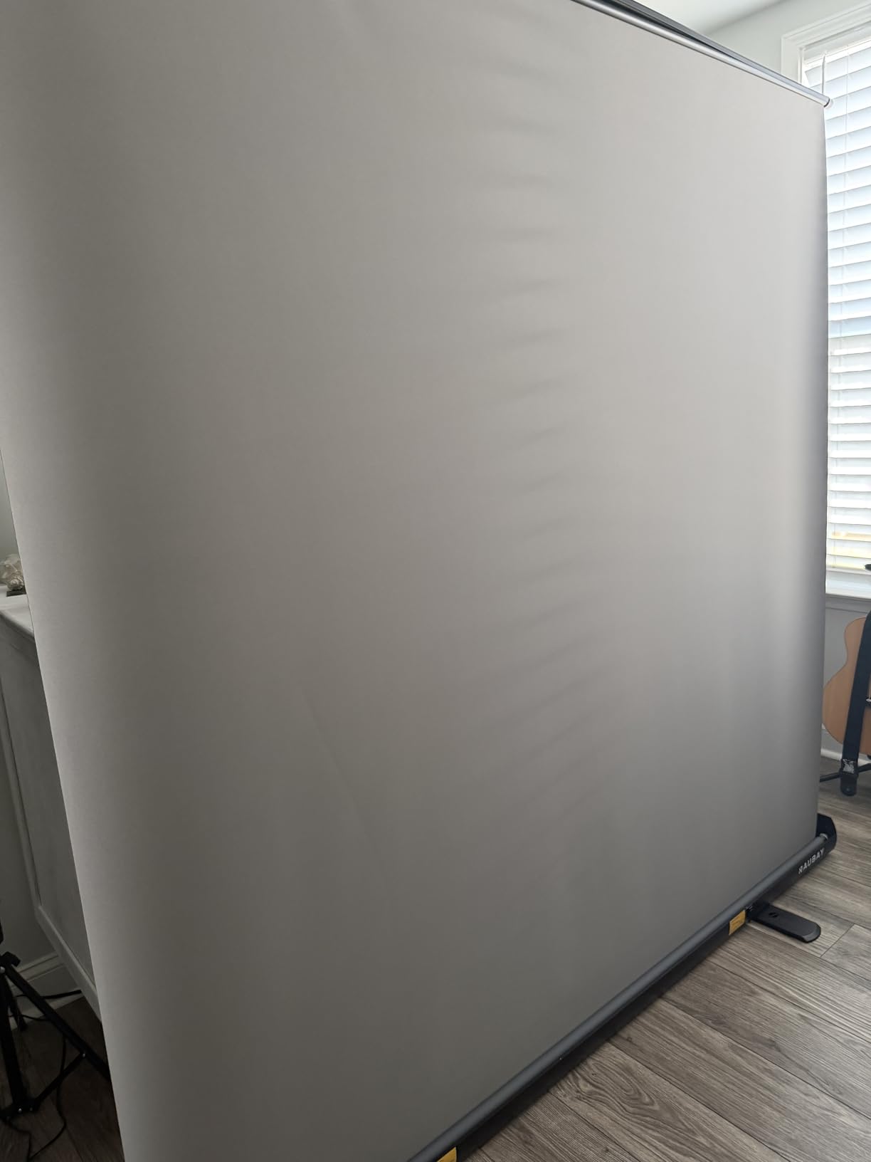RAUBAY 59.8 x 82.7in Collapsible Green Screen Backdrop, Portable Retractable Chroma Key Panel Photo Background with Stand for Video Conference, Photographic Studio, Streaming customer photo 1