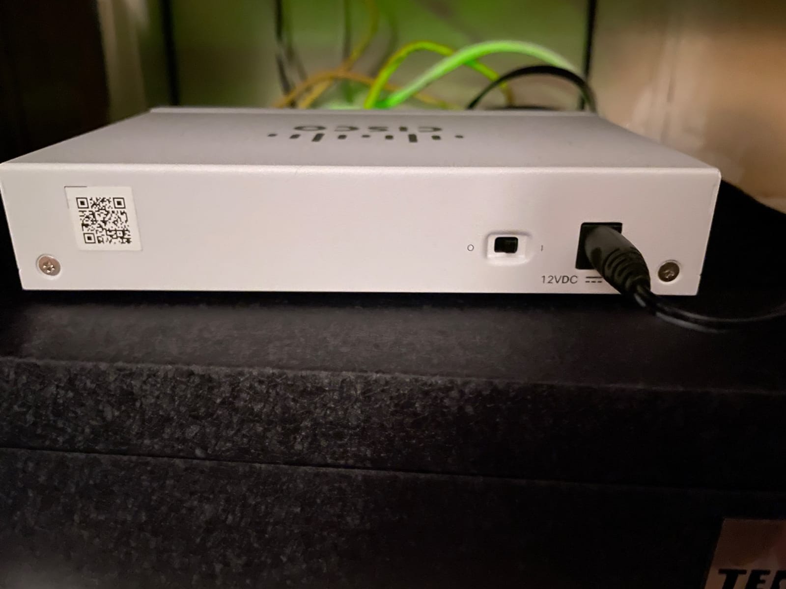 Cisco Business CBS110-8T-D Unmanaged Switch | 8 Port GE | Desktop | Ext PS | Limited Lifetime Protection (CBS110-8T-D-NA) customer photo 1