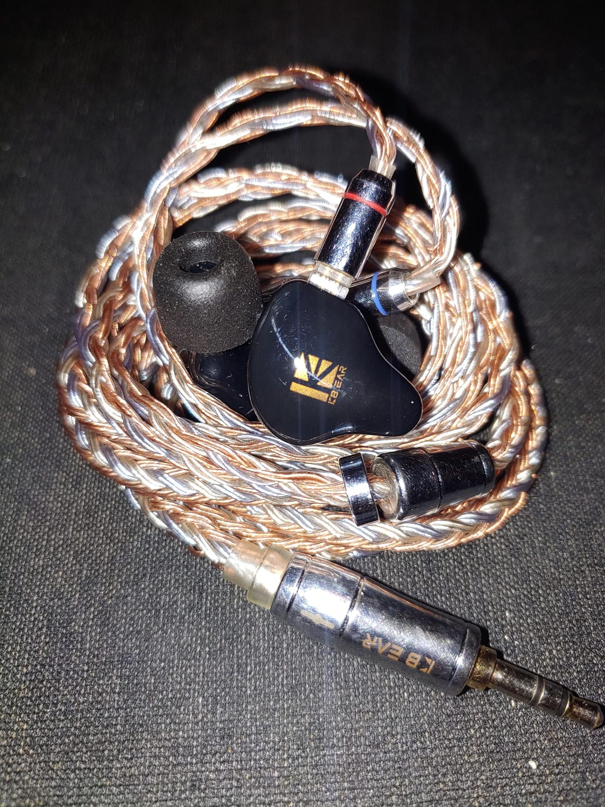 KBEAR KS1 Earphones in Ear Monitor Super Bass Wired Earbuds, Crystal Clear Sound IEM Headphones, High Resolution Noise Canceling Ear Monitors Headphone for Singers Musician Audifonos Auriculares customer photo 2