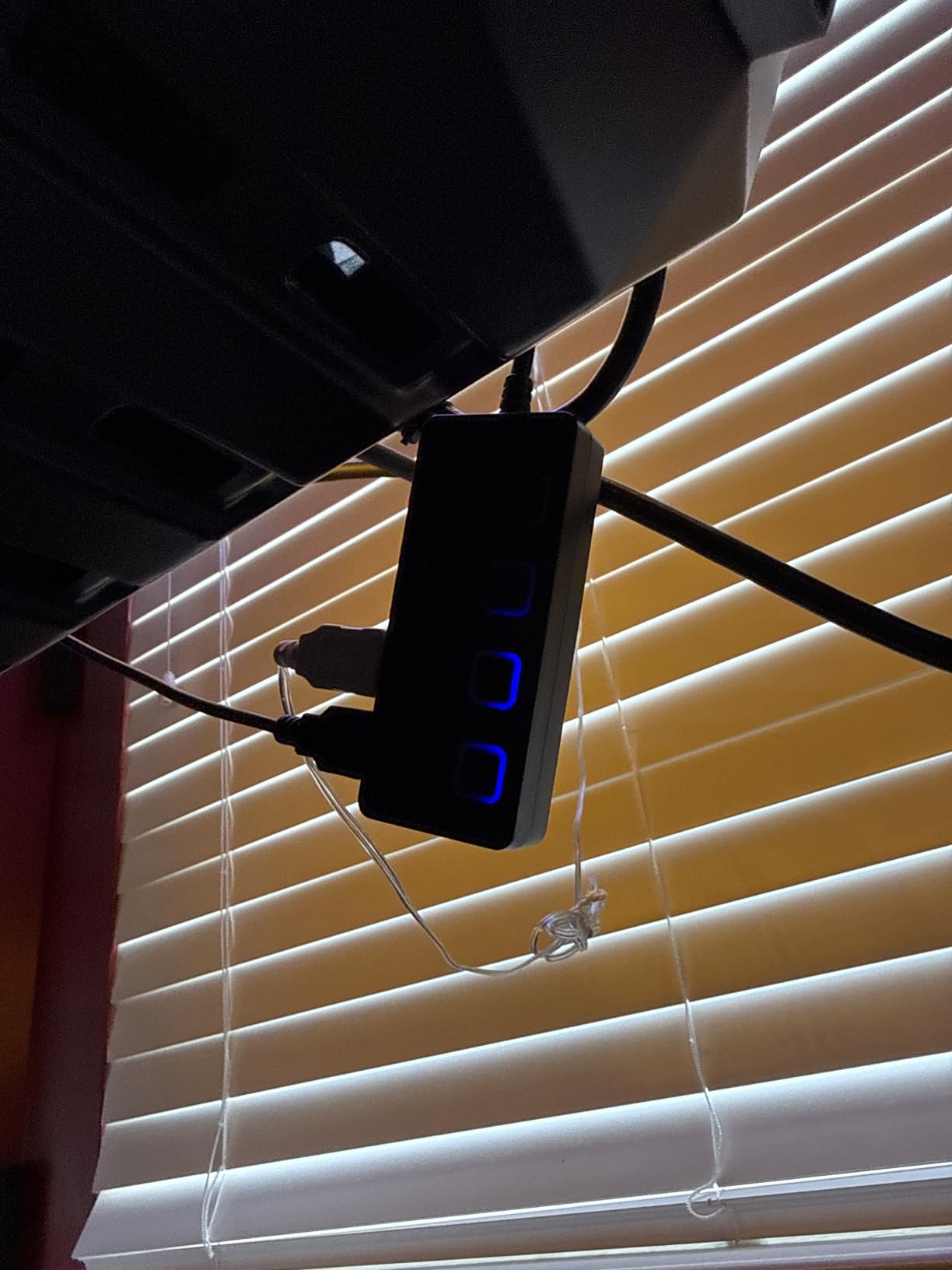 SABRENT USB-C Hub, USB-C to 4K@60Hz HDMI, 100W PD (HB-TC5P), 3 USB-A, Requires DP Alt Mode host, MacBook & Windows laptops customer photo 2
