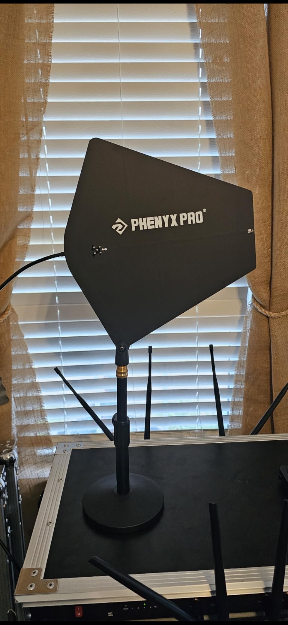 Phenyx Pro 8-Channel UHF Auto Scan Wireless Microphone System,PTU-6000-8H | 8 x 40 Frequencies, 328 ft Range, 8 Dynamic Handheld Microphones for Singing, Church, Karaoke, Wedding, Speaking, Party customer photo 1
