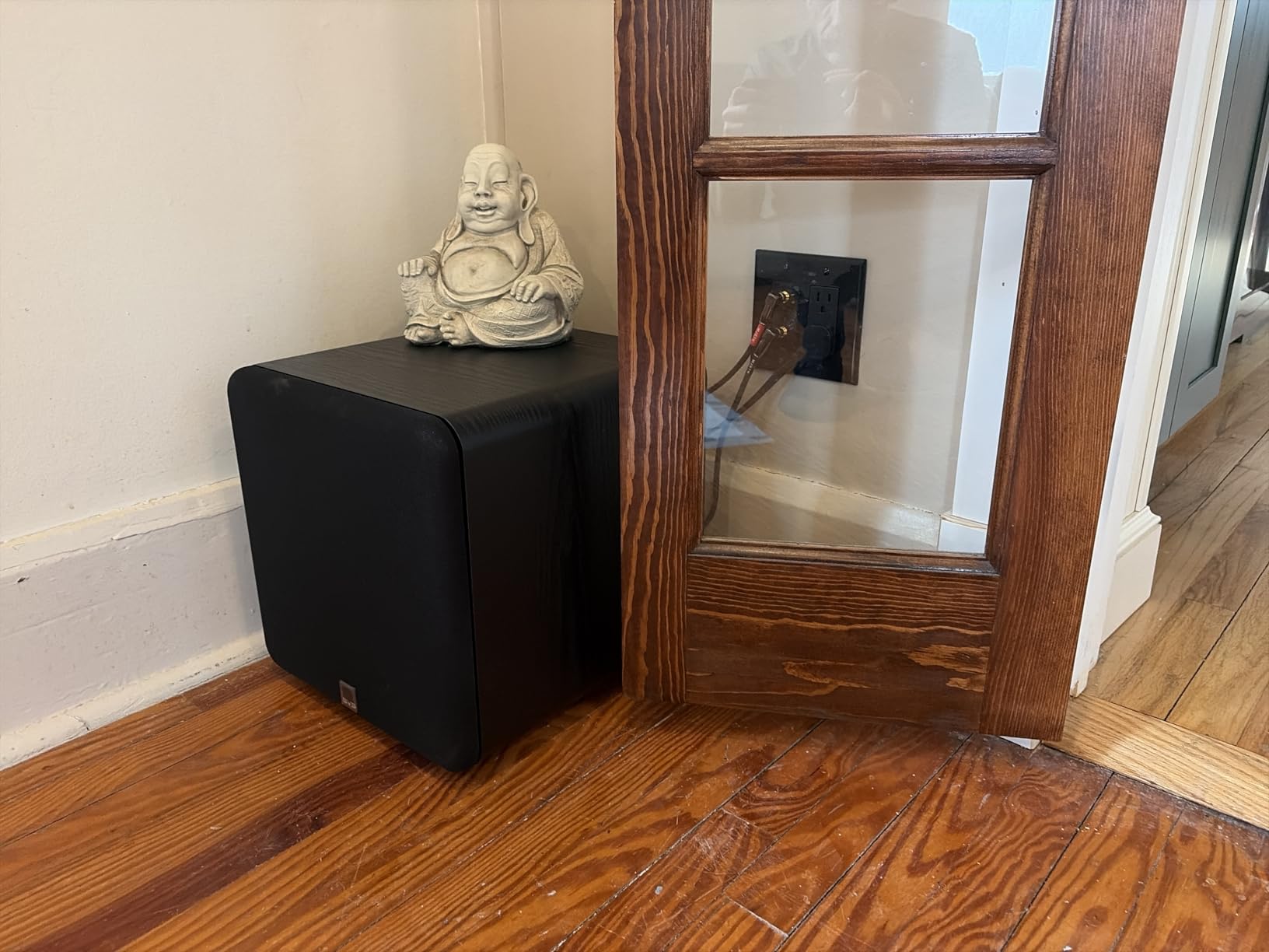 SVS SB-1000 Pro Subwoofer (Black Ash) - 12-in Driver, 325 Watt RMS, Sealed Cabinet customer photo 2