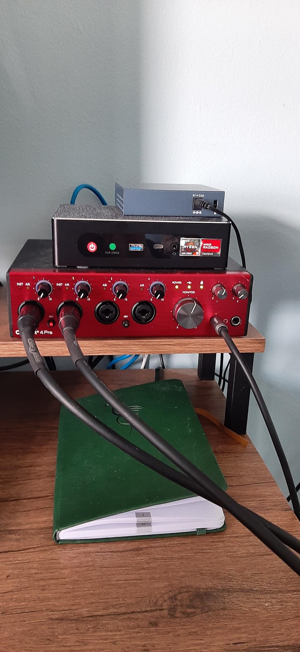 Focusrite Clarett+ 4Pre 18-In/8-Out USB-C Audio Interface | 4 Clarett Mic Preamps, 2 Hi-Z JFET Inputs, 4 Line Inputs, 4 Balanced Outputs, ADAT Expansion, Air Mode, 24-bit/192kHz, 124dB customer photo 1