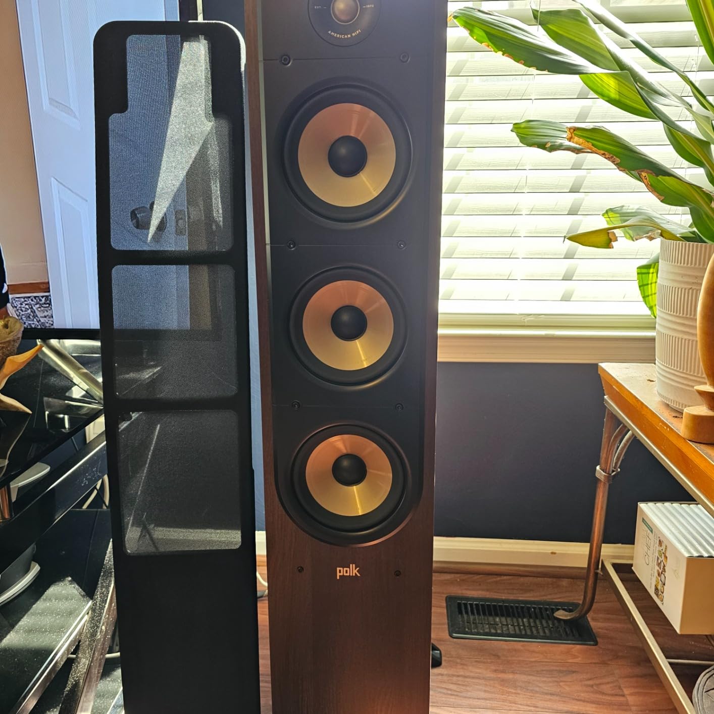 Polk Audio Signature Elite ES60 Tower Speaker, Single, Stunning Black customer photo 1