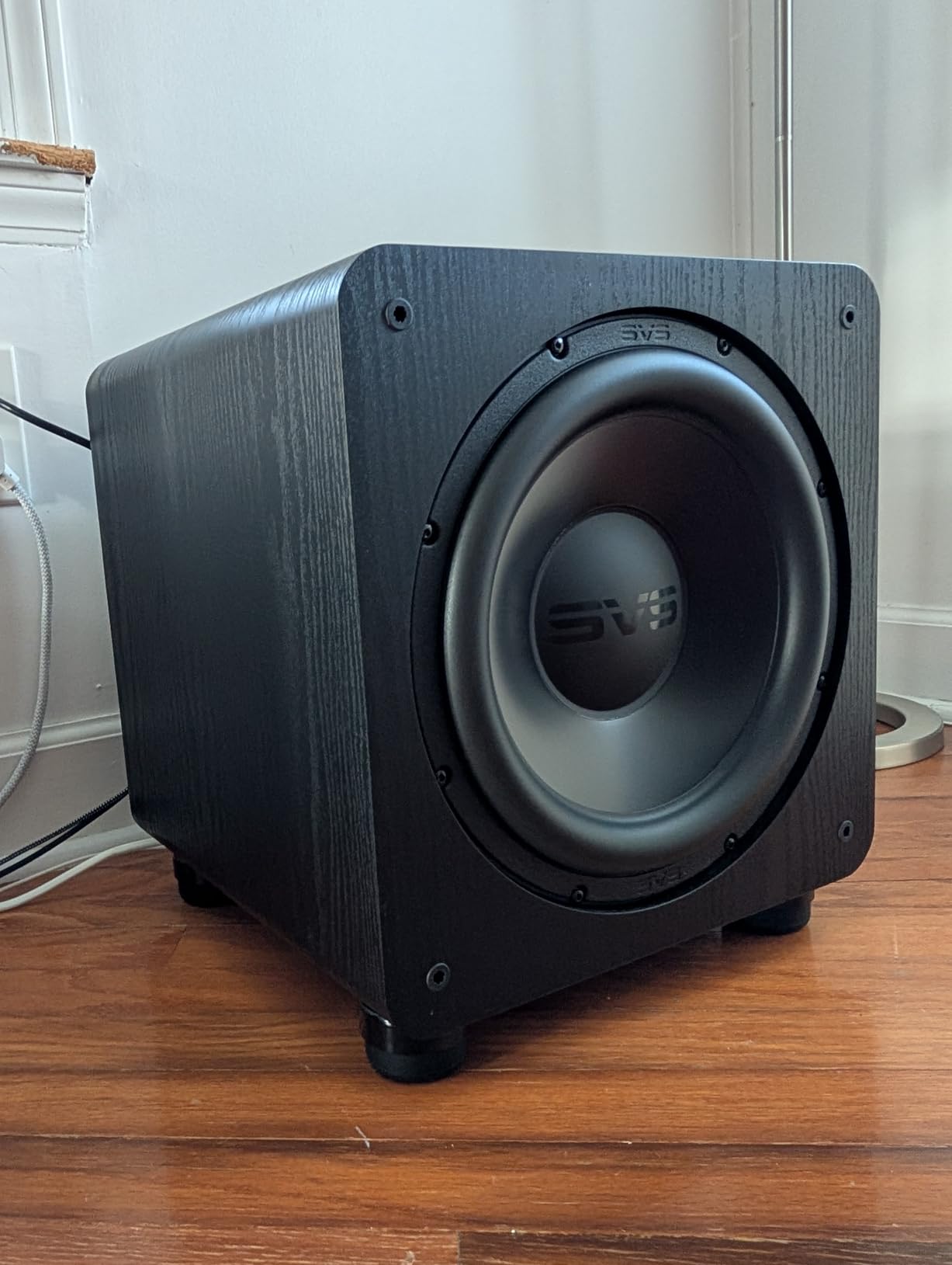 Polk Audio Signature Elite ES20 Bookshelf Speaker Pair, Contemporary Walnut customer photo 1