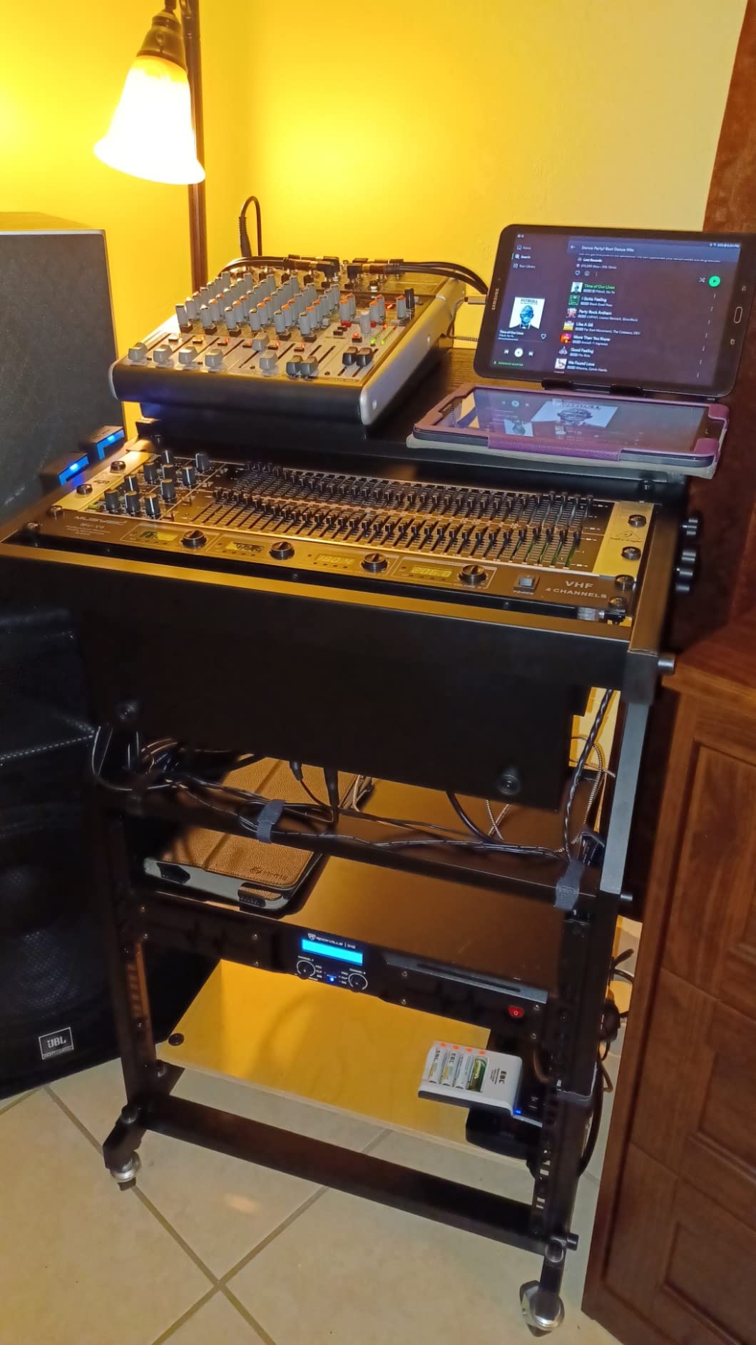 Rockville D12 2-Channel Class D Pro/DJ Rack Mount Power Amplifier customer photo 1